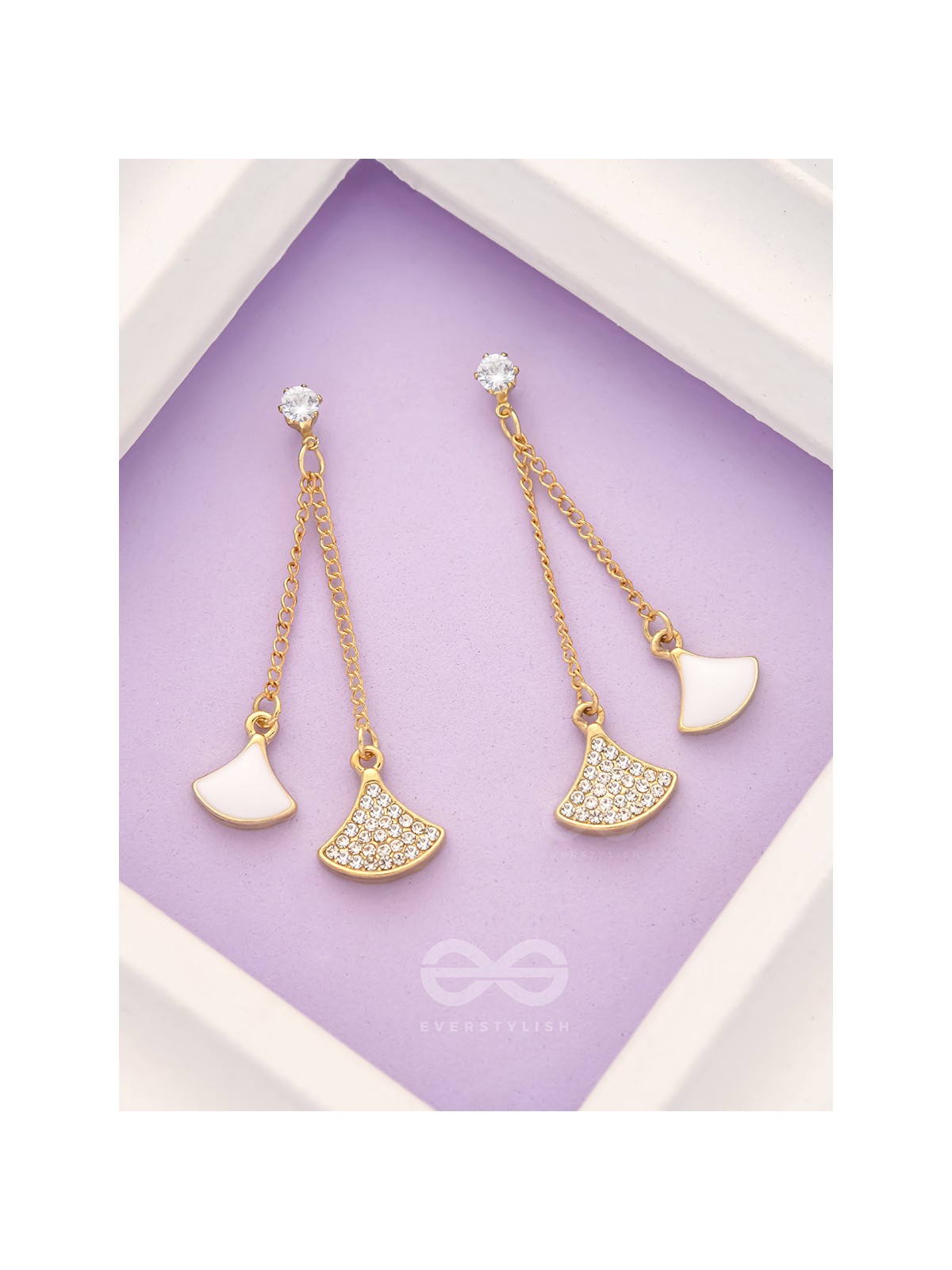 The Pendulum Effect- White and Golden Earrings 