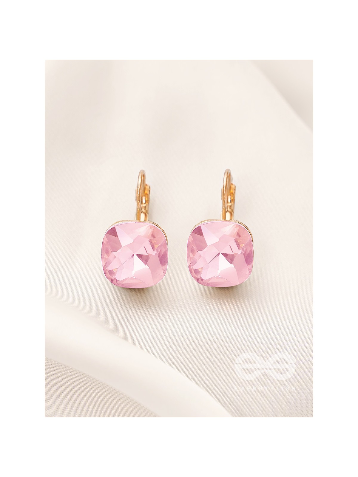 The Ice Cube- Crystal Golden Earrings (Lavender)