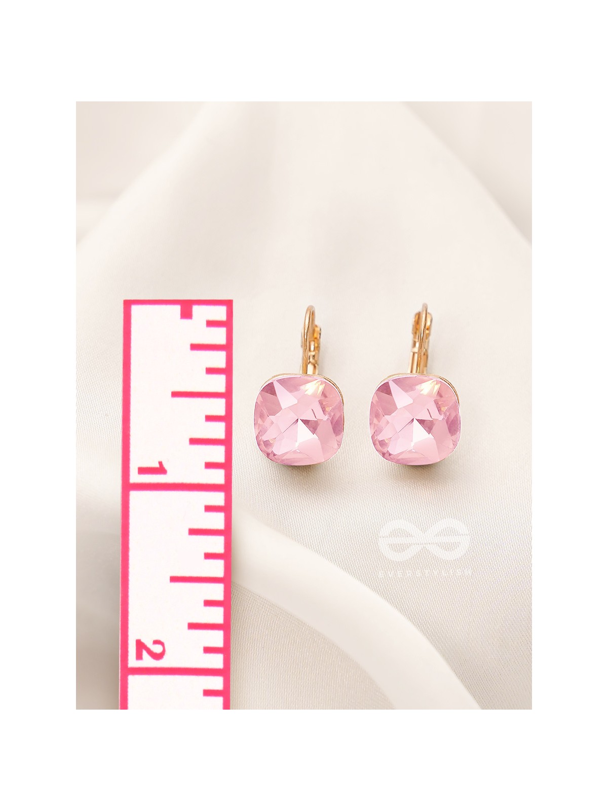 The Ice Cube- Crystal Golden Earrings (Lavender)
