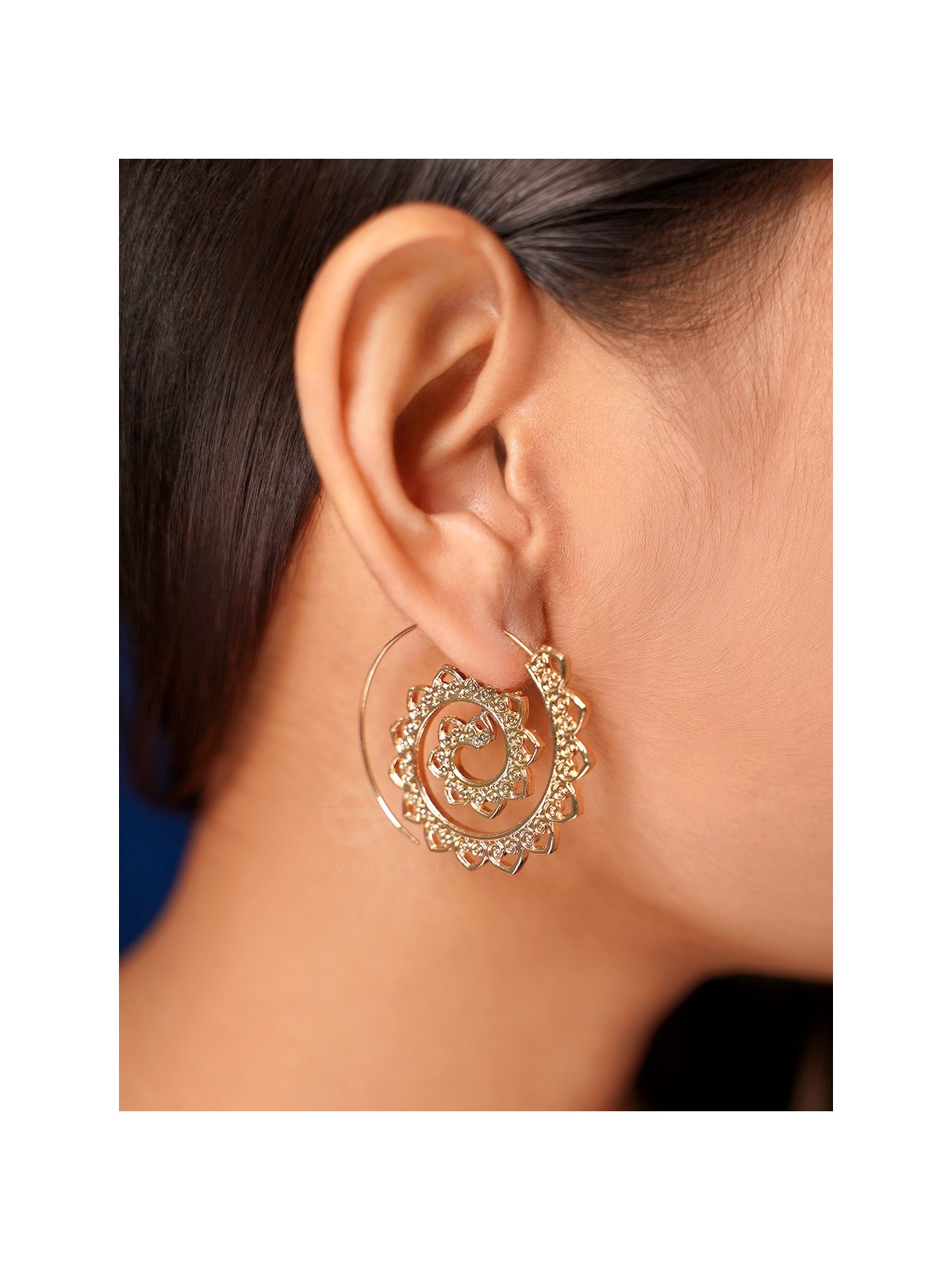 The Flaming Spiral- Chic Golden Earrings