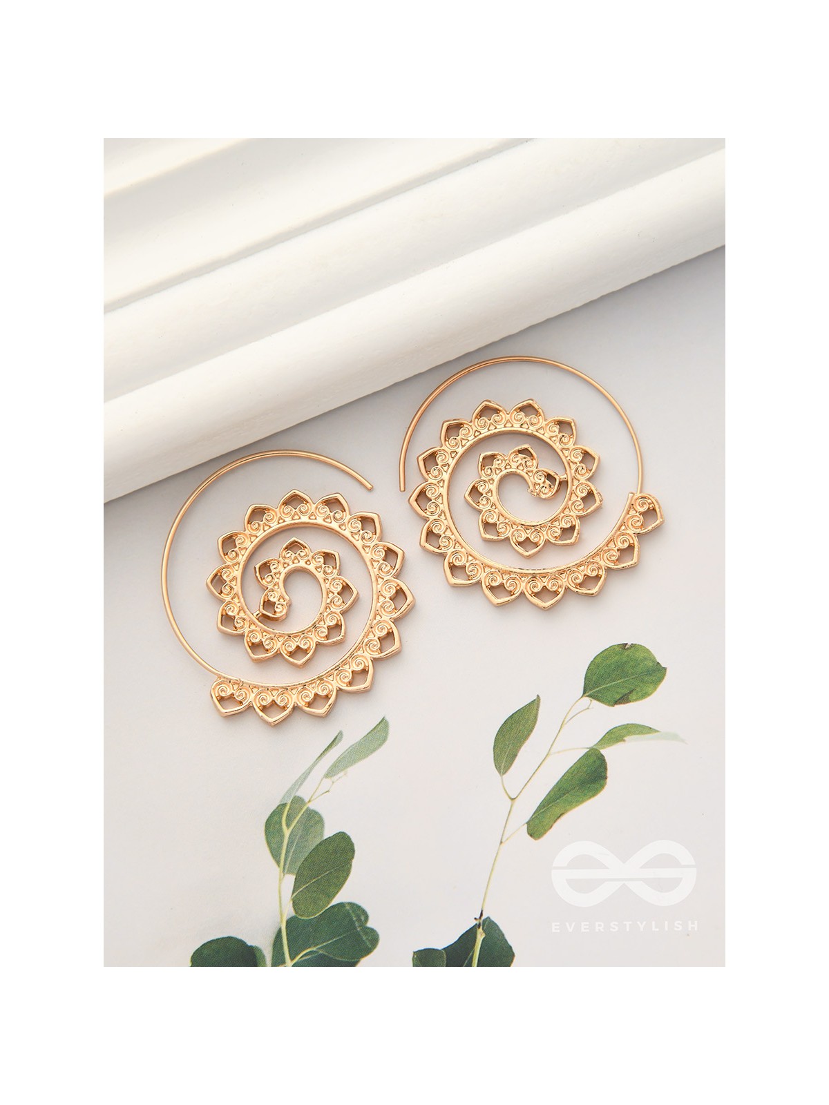 The Flaming Spiral- Chic Golden Earrings