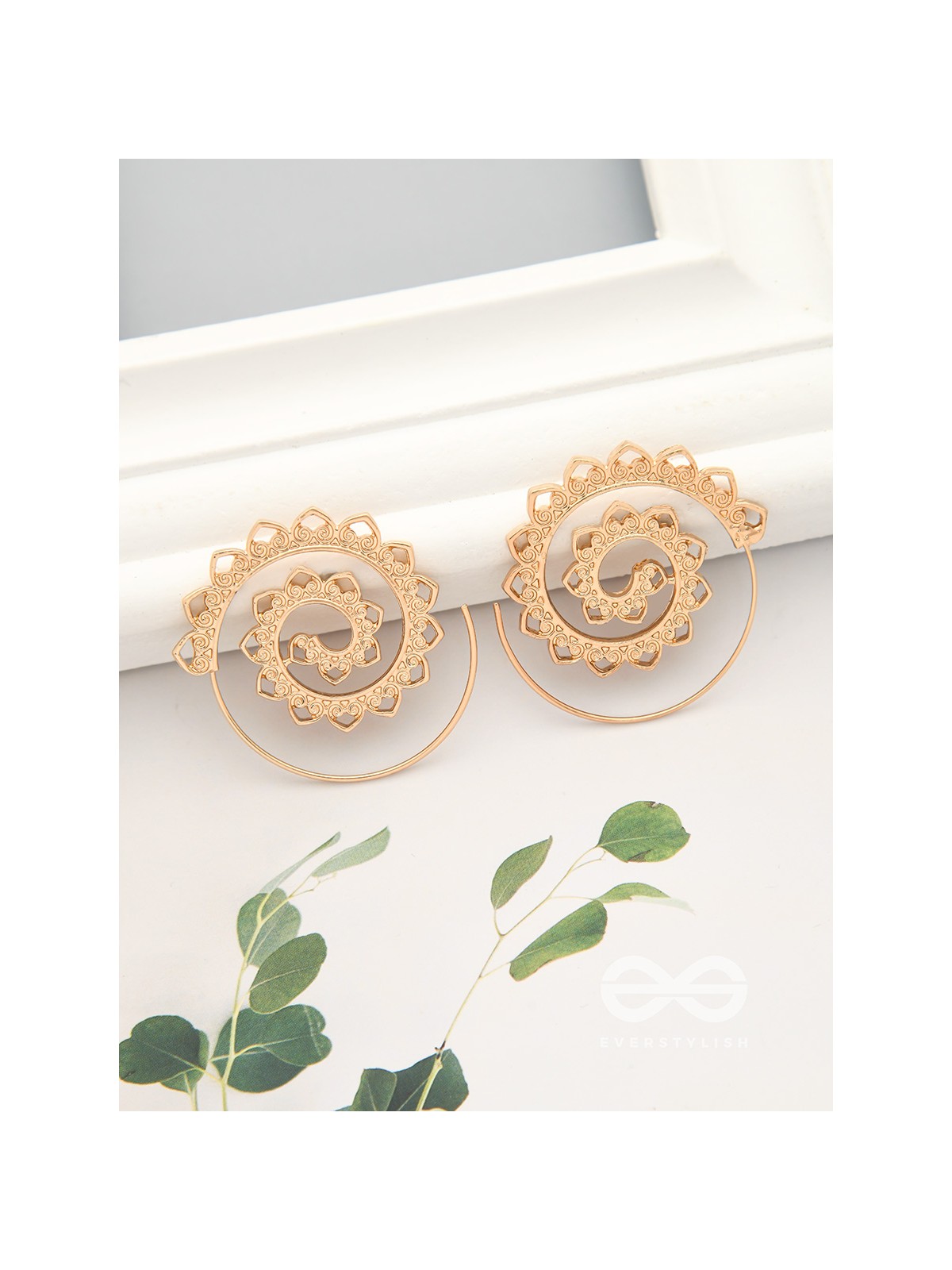 The Flaming Spiral- Chic Golden Earrings
