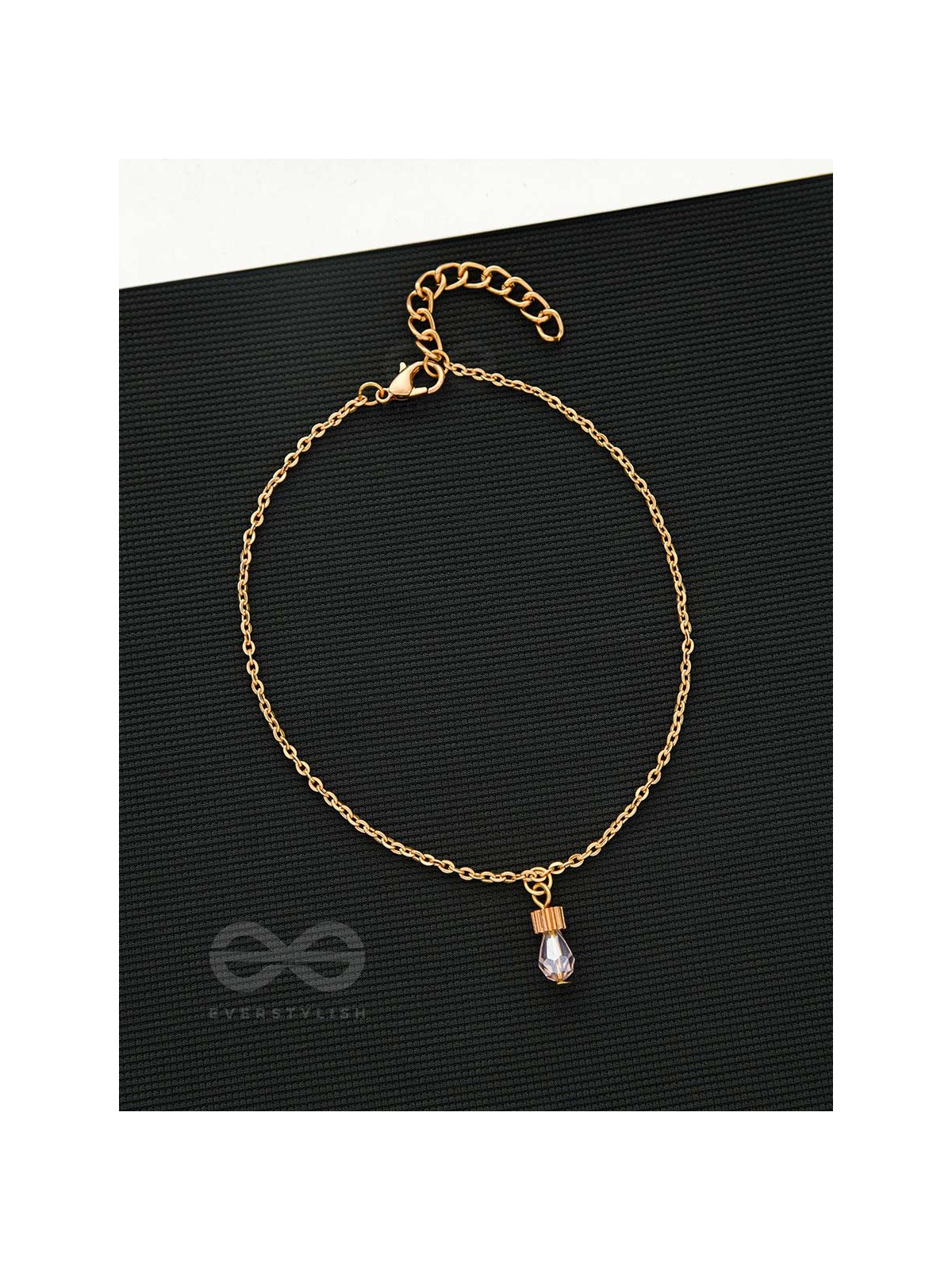 The Icey Glam - Golden Anklet
