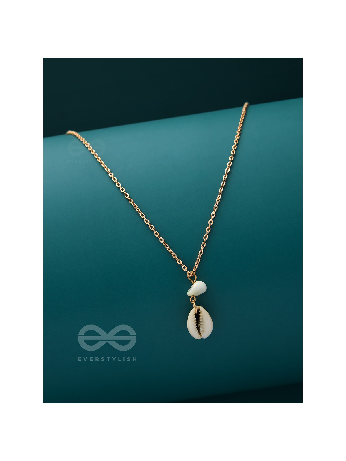 Beach Nostalgia- Golden Seashell Necklace With Anti-Tarnish Coating