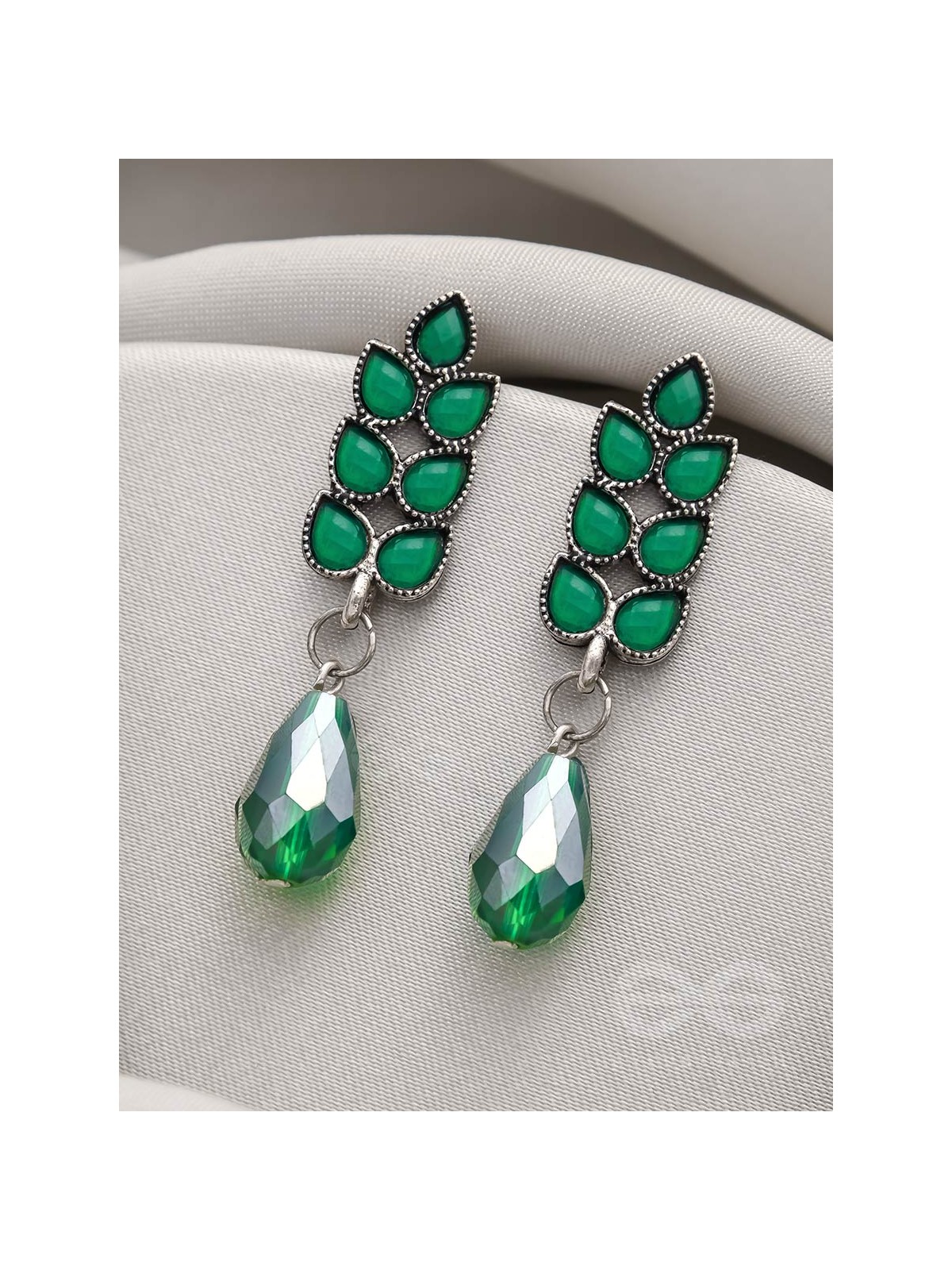 THE GRAPEVINE- EMBELLISHED OXIDIZED EARRINGS (Emerald Green)
