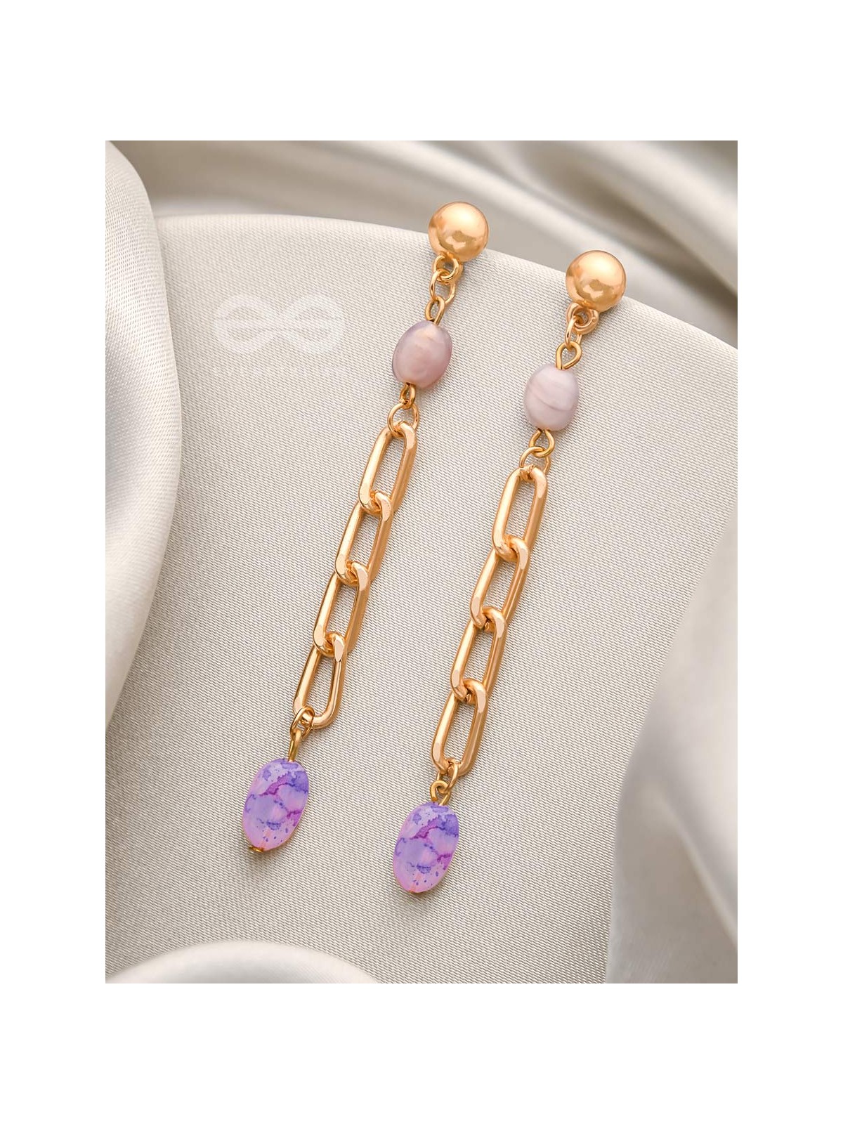 THE CHAIN OF GLORY- GOLDEN EMBELLISHED EARRINGS (ORCHID PURPLE)