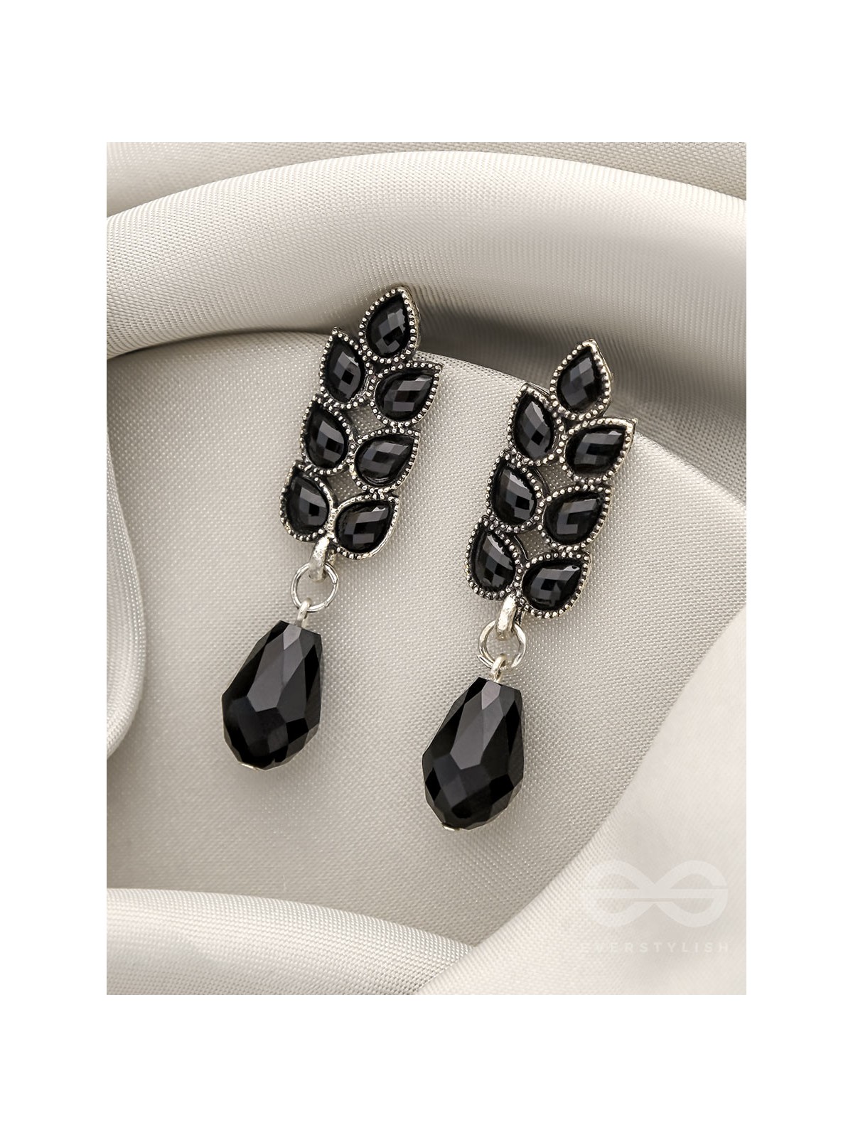 The Grapevine- Embellished Oxidized Earrings (Black)