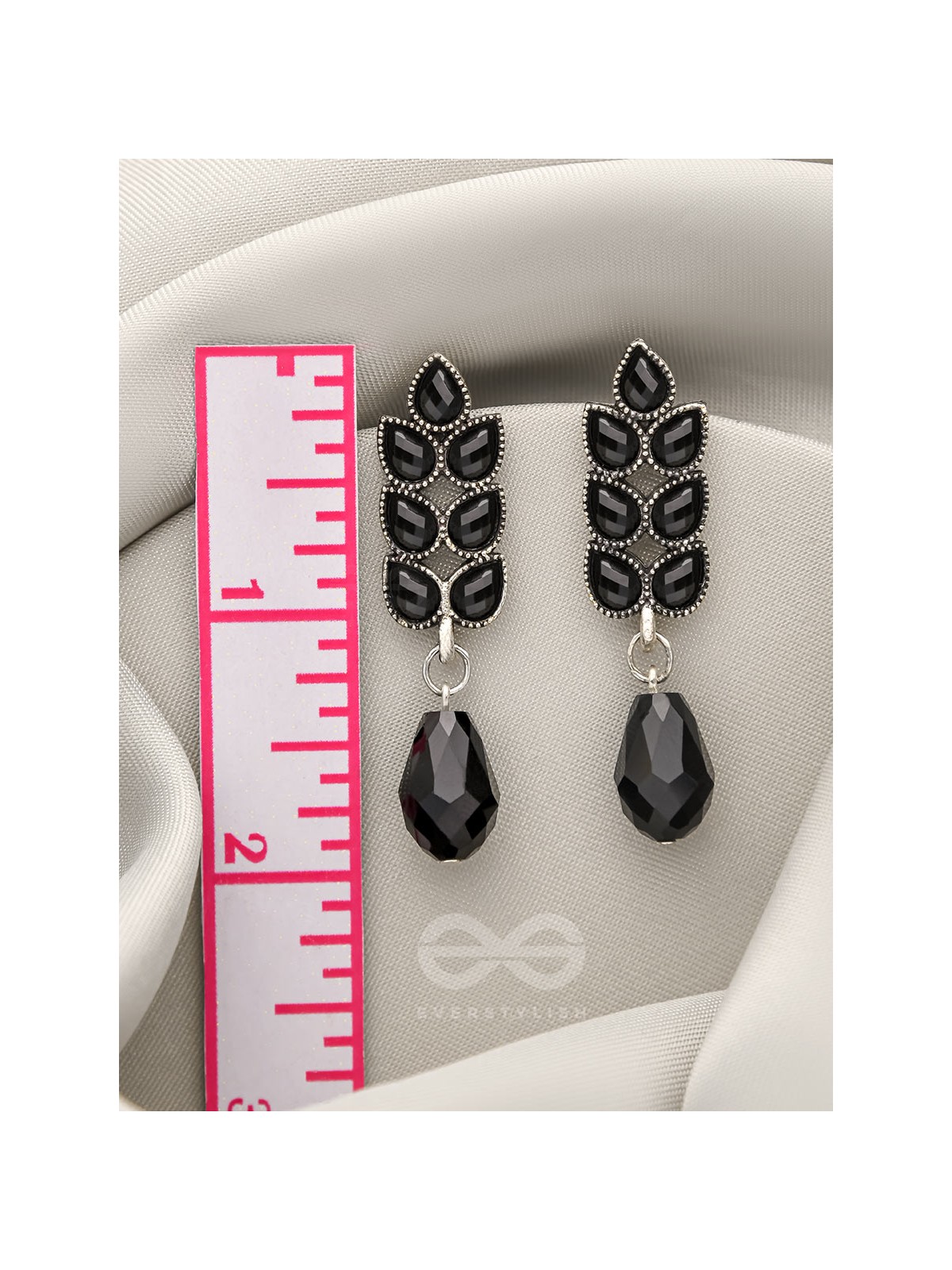The Grapevine- Embellished Oxidized Earrings (Black)