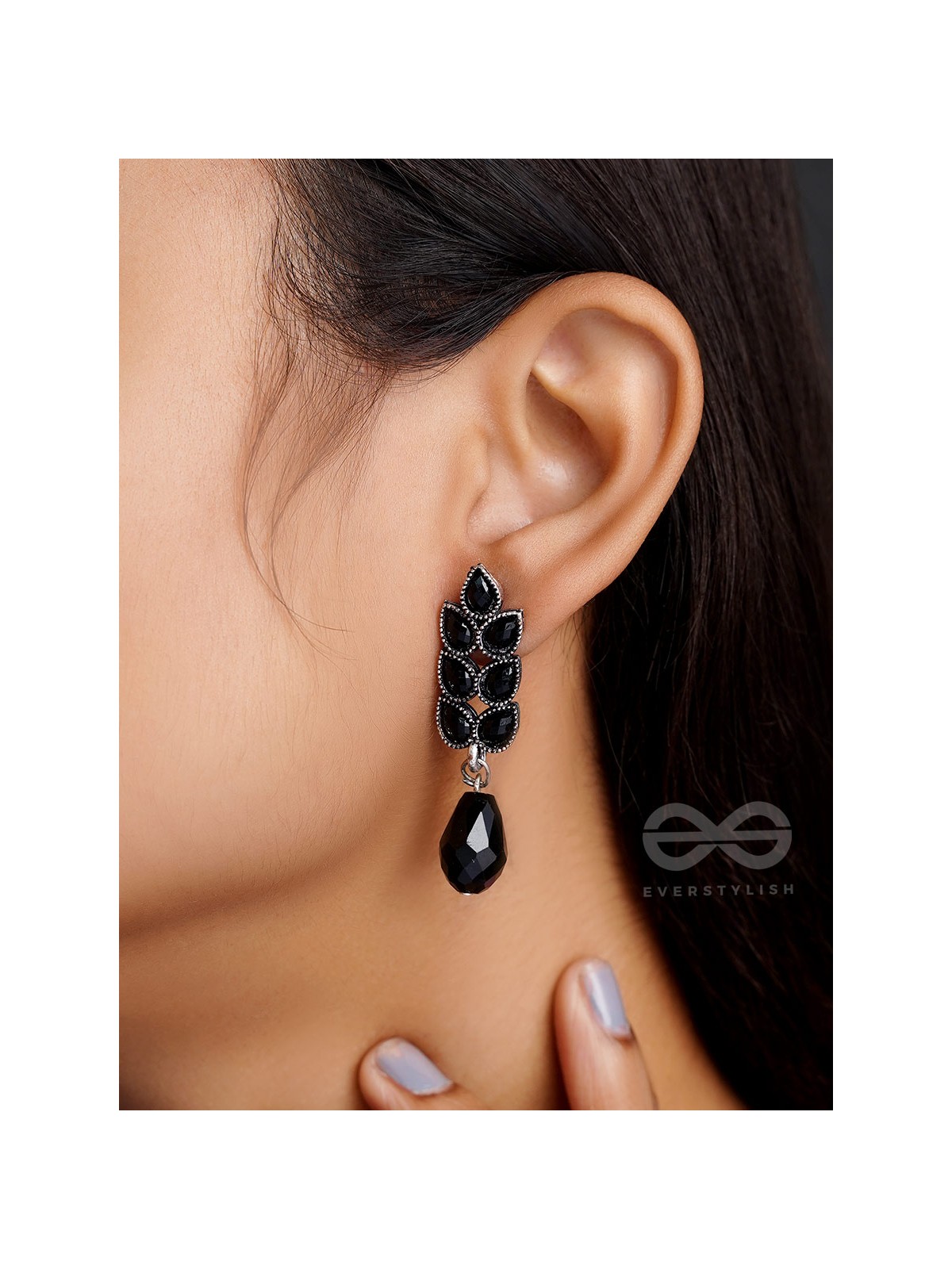 The Grapevine- Embellished Oxidized Earrings (Black)