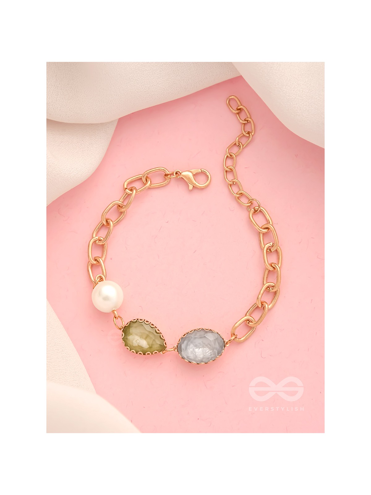 Ocean in Nutshell- Golden Embellished Bracelet
