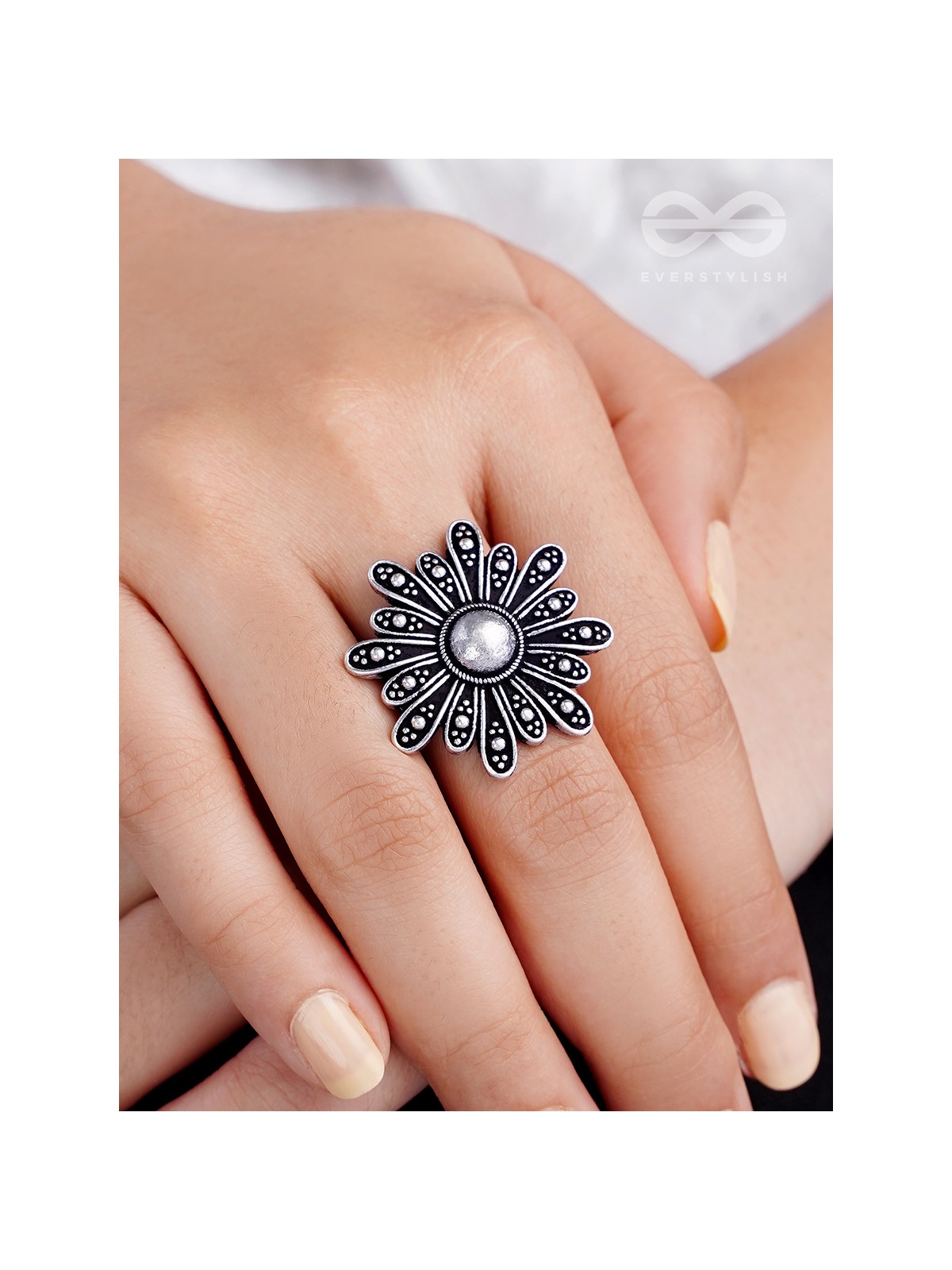 The Beaming Bloom- Oxidised Statement Ring