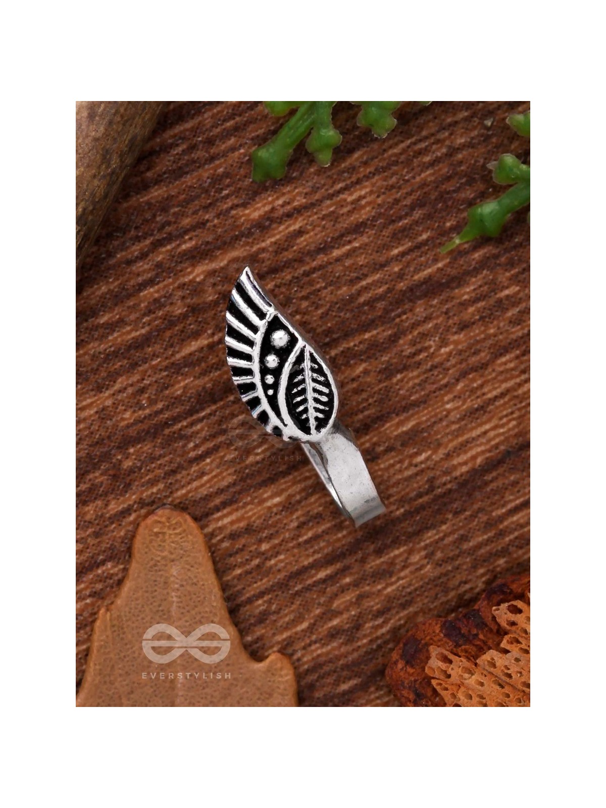 LEAFY WHISPERS - OXIDISED NON-PIERCED NOSERING