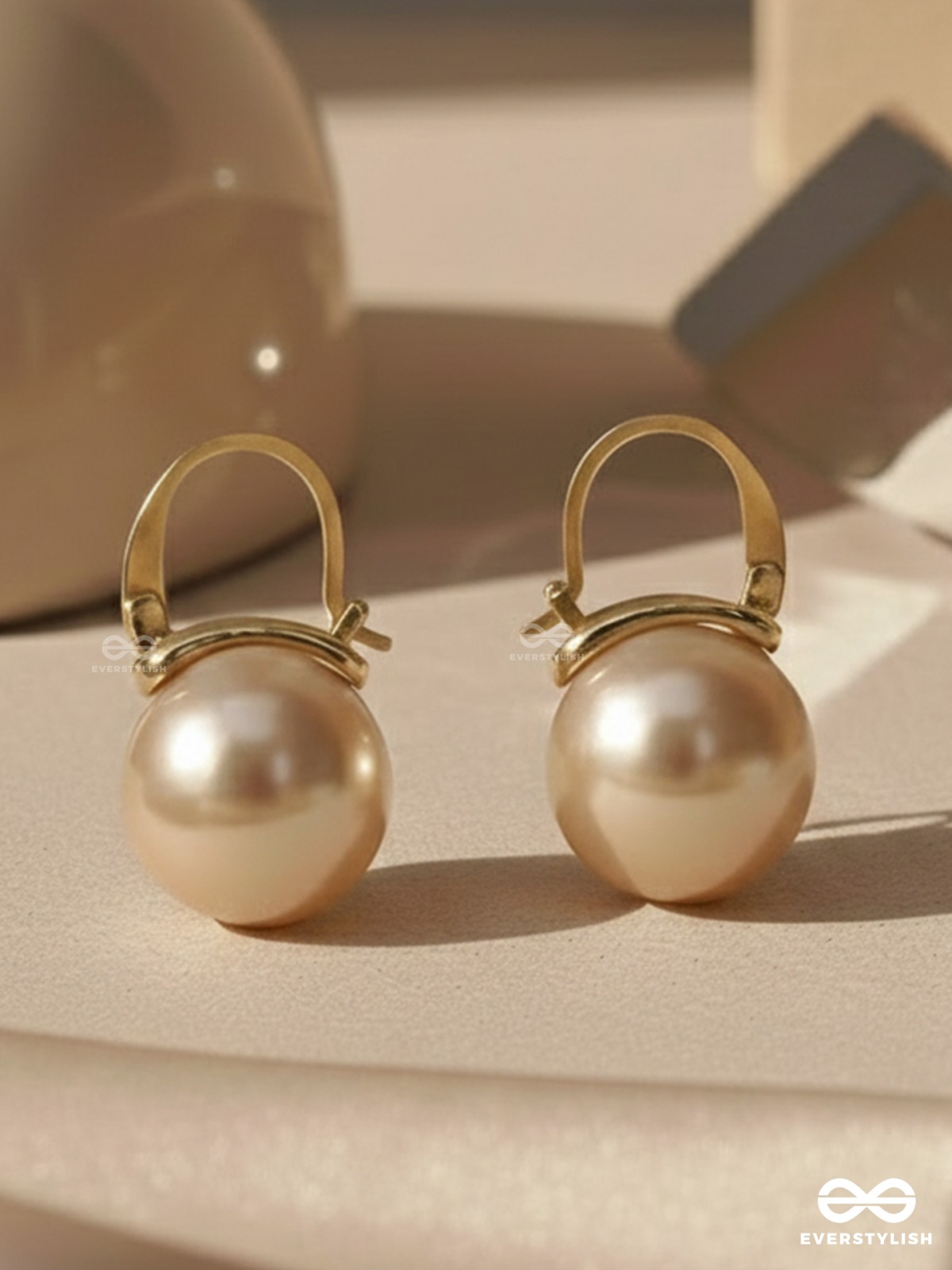 TEARS OF MERMAID- GOLDEN PEARL EARRINGS