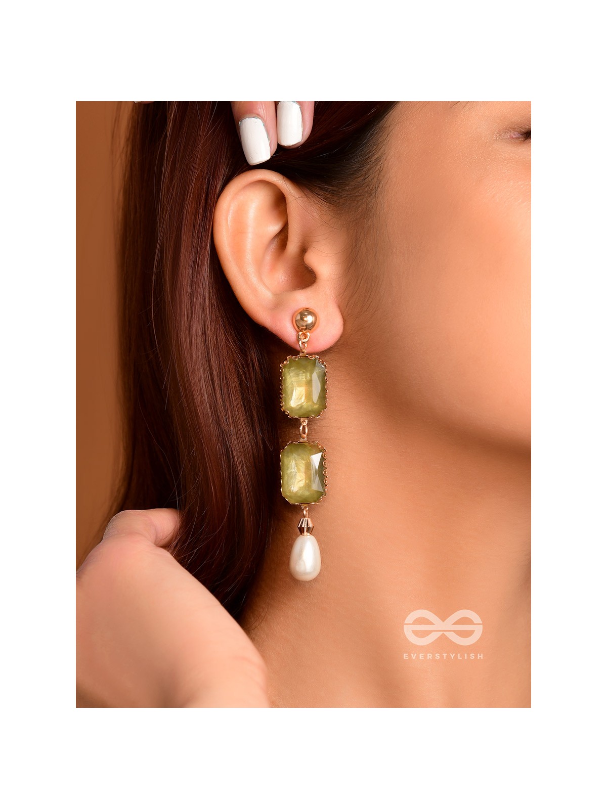 The Lush Vine- Golden Pearl Earrings