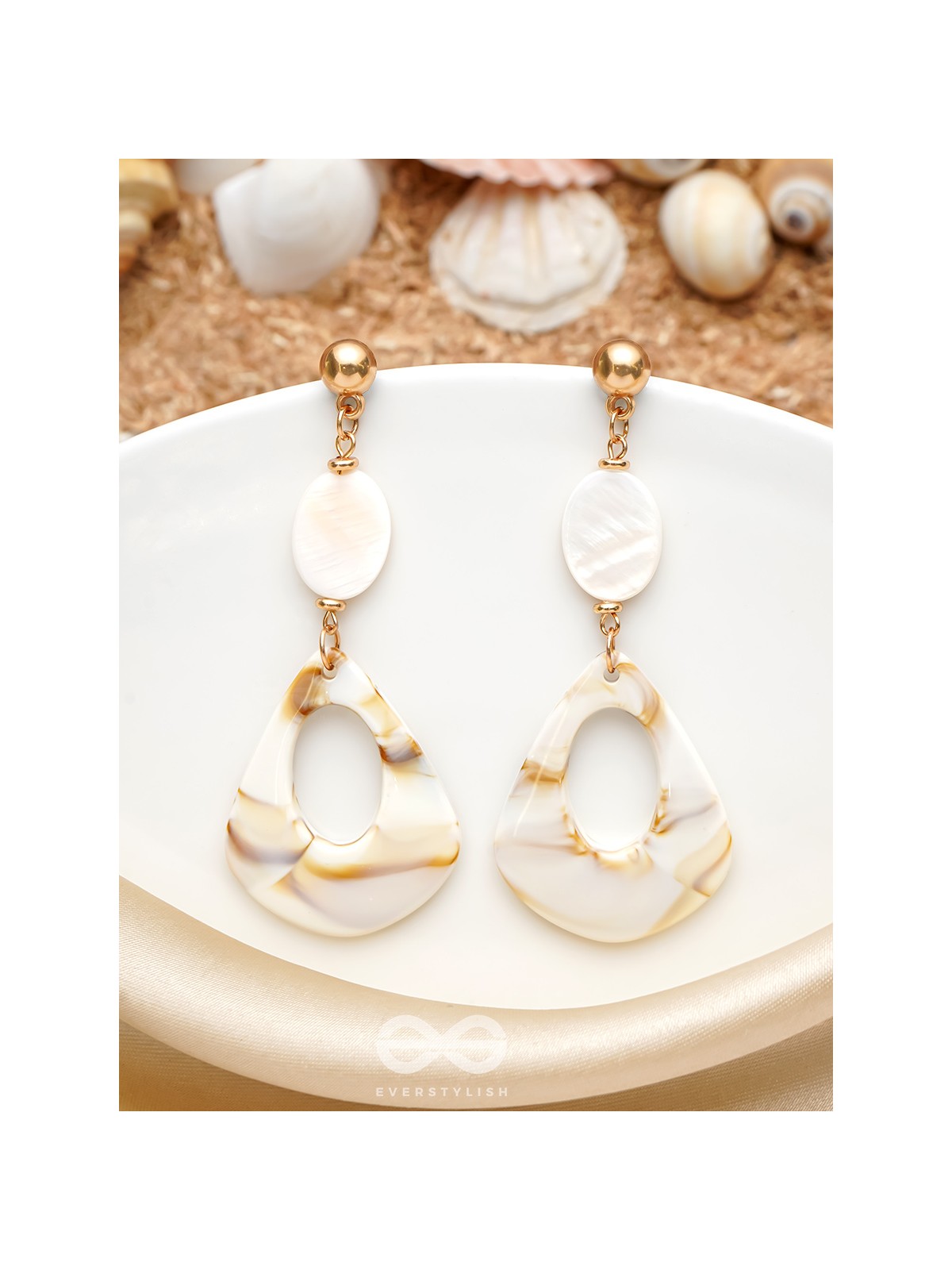 The Seashell Heart- Golden Embellished Earrings
