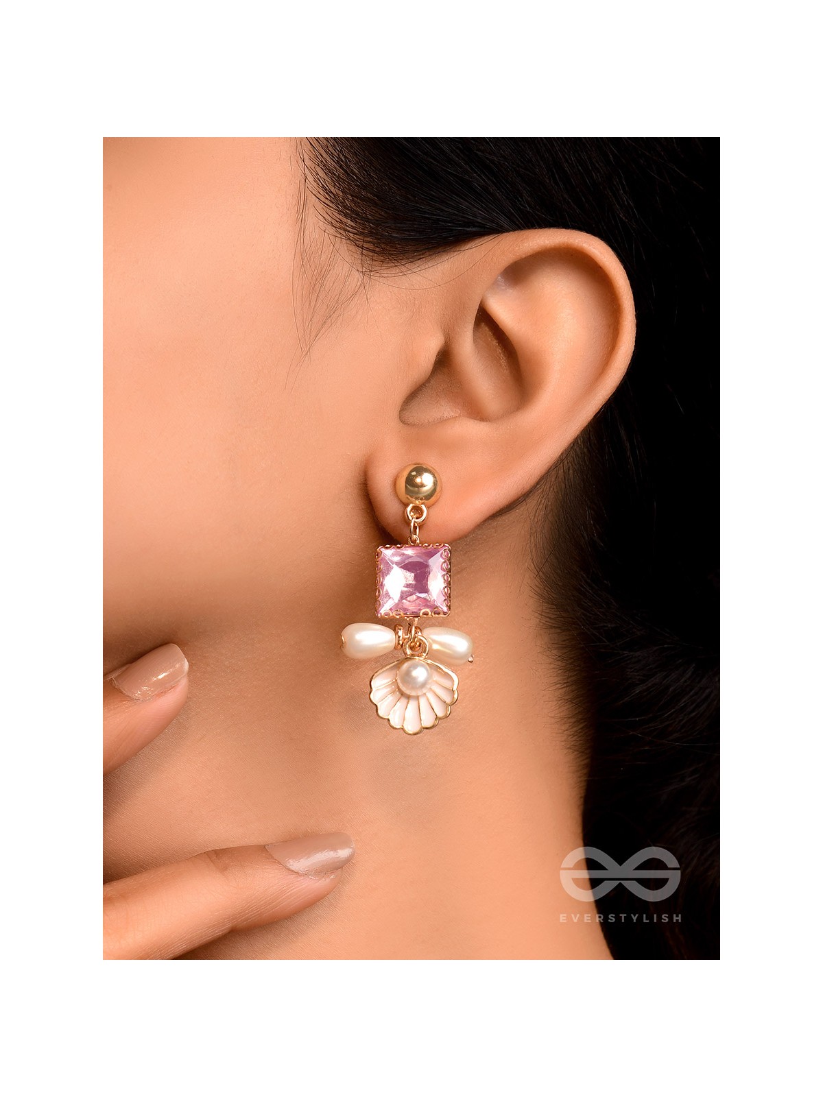 The Splendid Shell- Golden Pearl Earrings