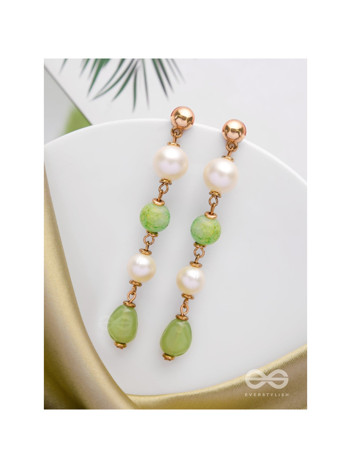 The Minty Marbles- Golden Pearl Earrings