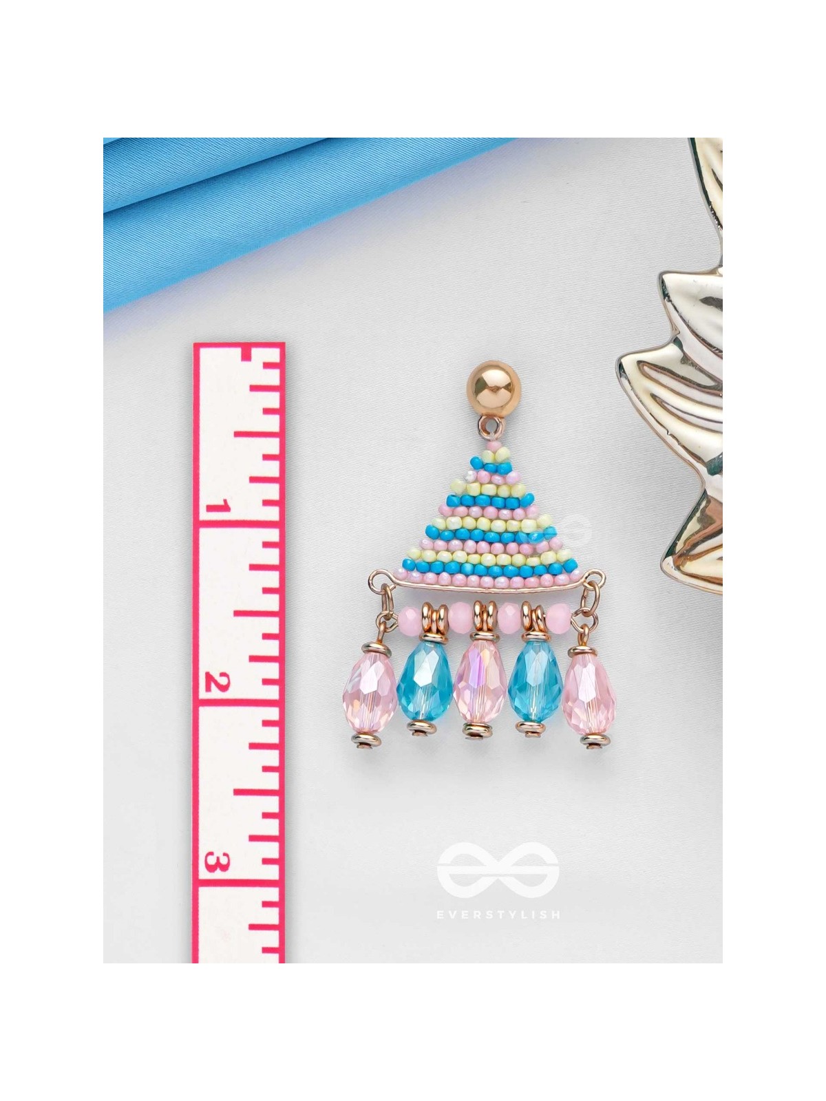 THE SUMMER SKY - GOLDEN EMBELLISHED EARRINGS