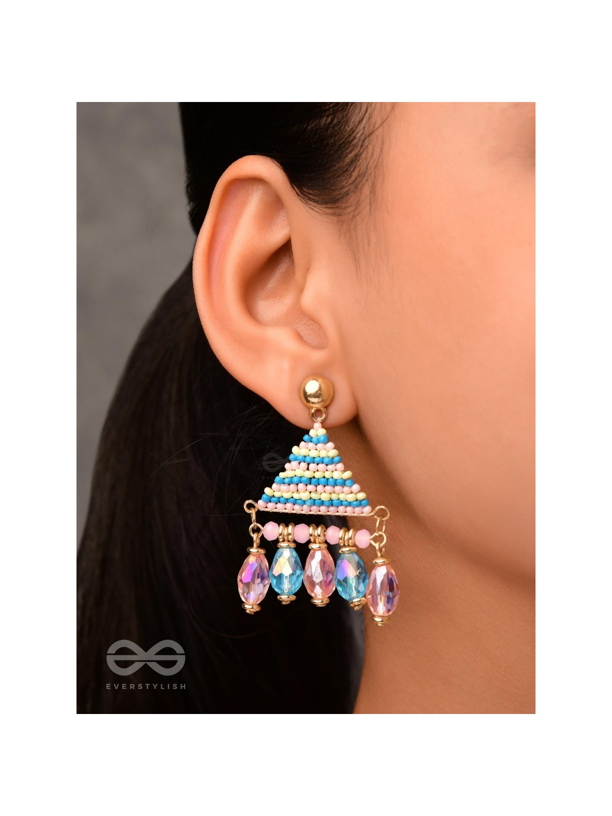 THE SUMMER SKY - GOLDEN EMBELLISHED EARRINGS
