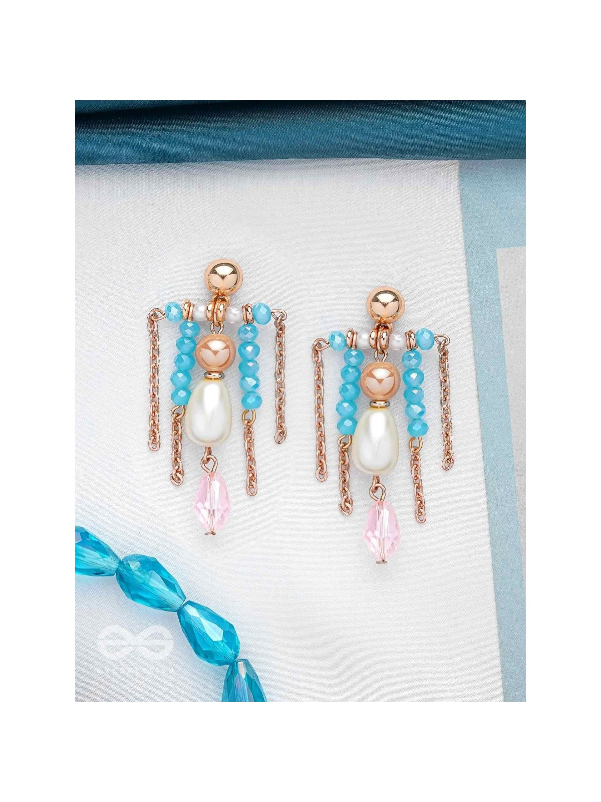 THE SHIMMERING SEAS - ELEGANT DROP EARRINGS