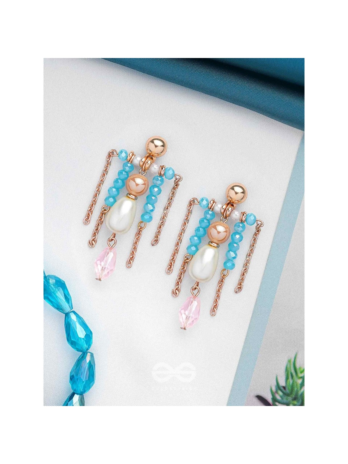 THE SHIMMERING SEAS - ELEGANT DROP EARRINGS