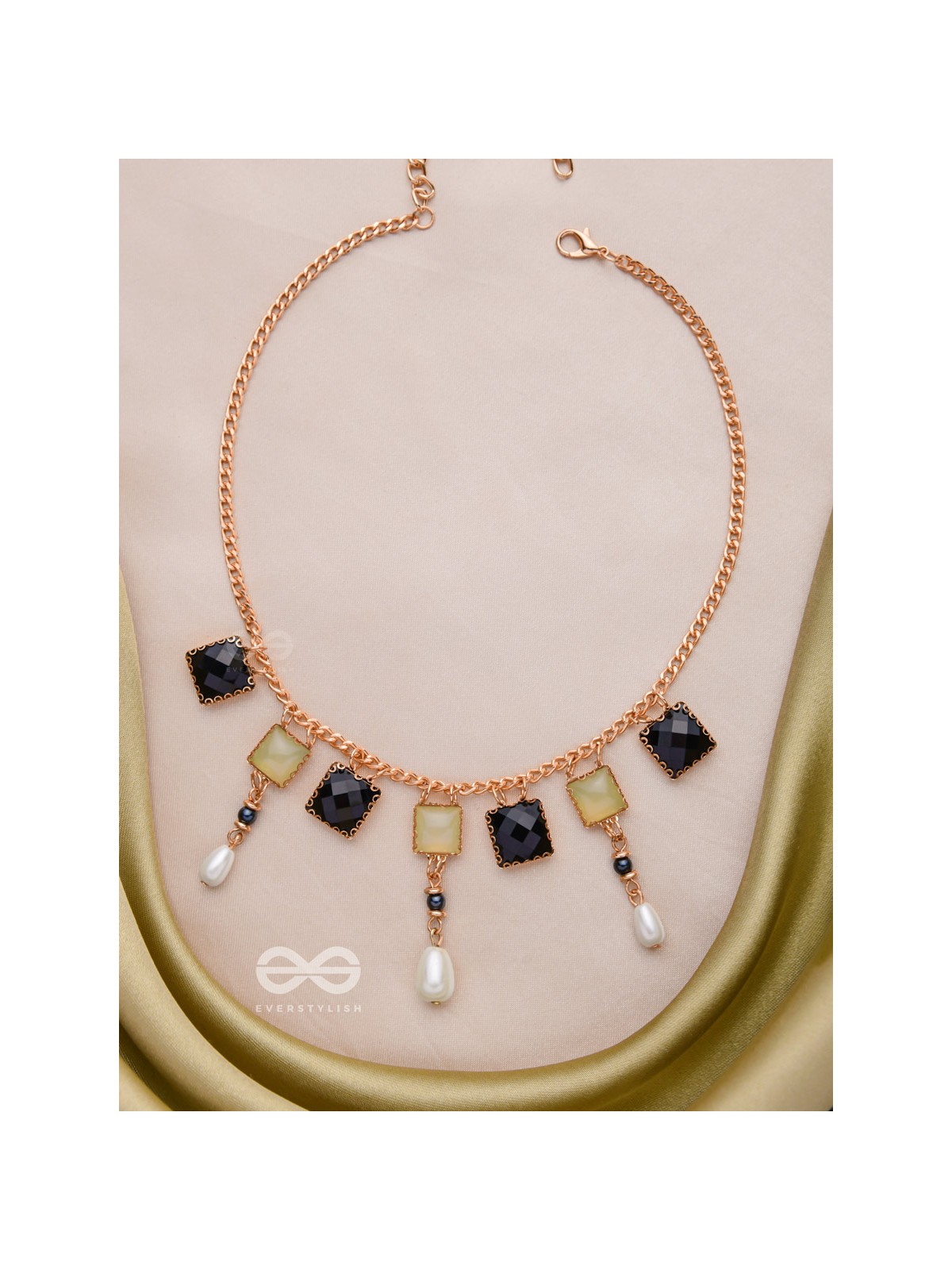 The Midnight Romance - Elegant Necklace With Anti-Tarnish Coating 