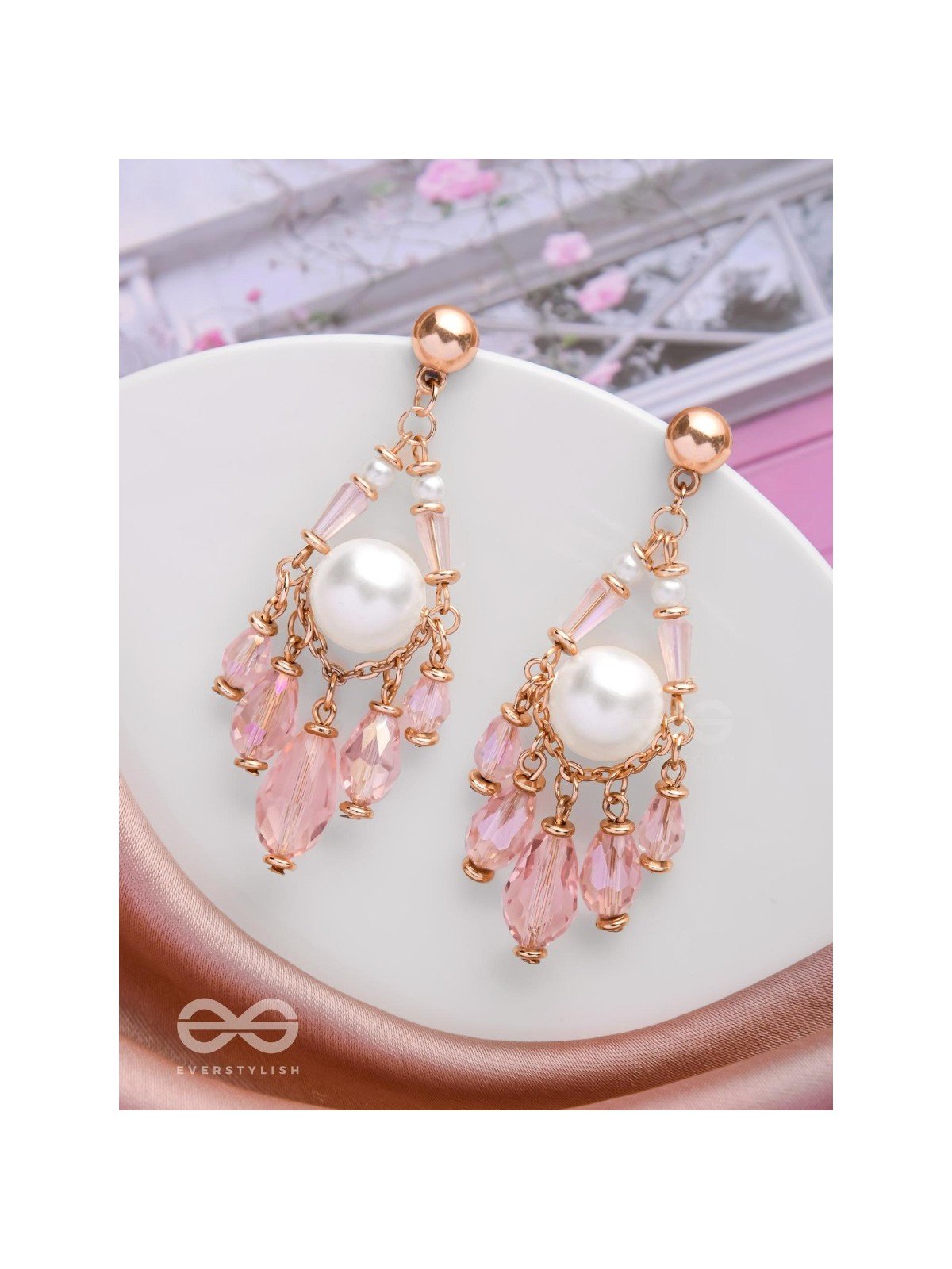 PRETTY PEARL POP  - CLASSIC DROP EARRINGS