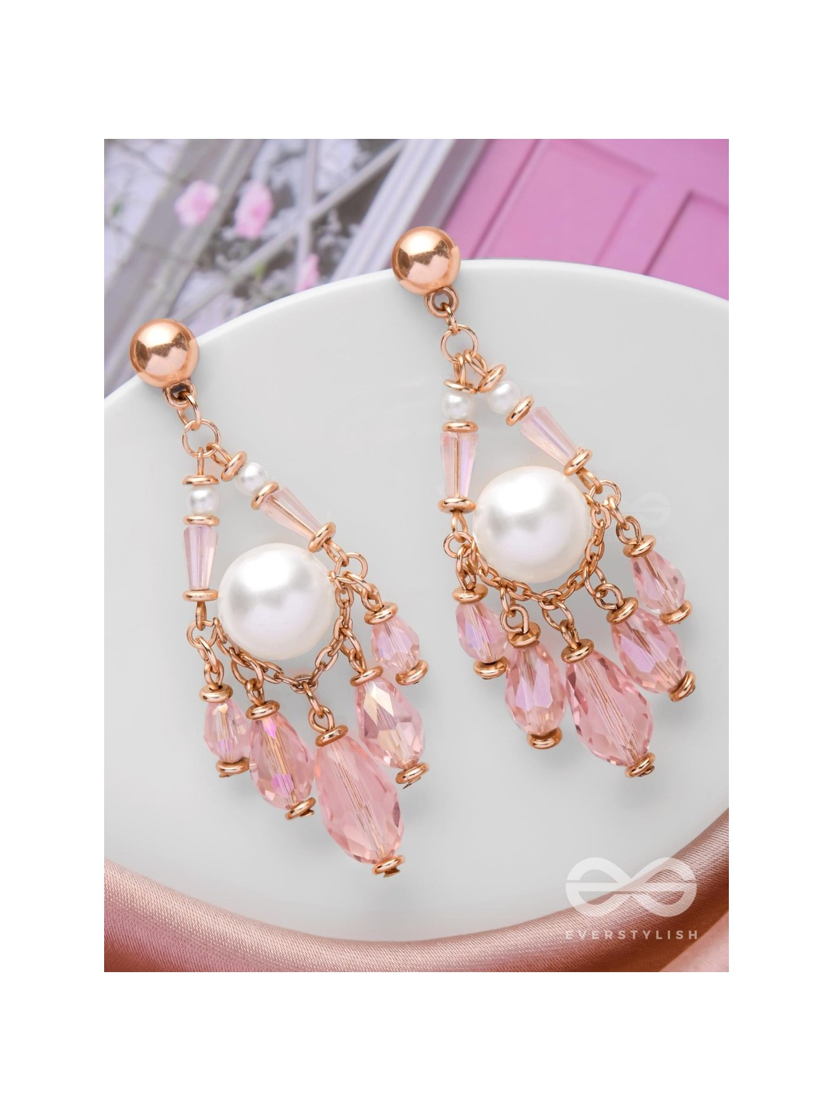 PRETTY PEARL POP  - CLASSIC DROP EARRINGS