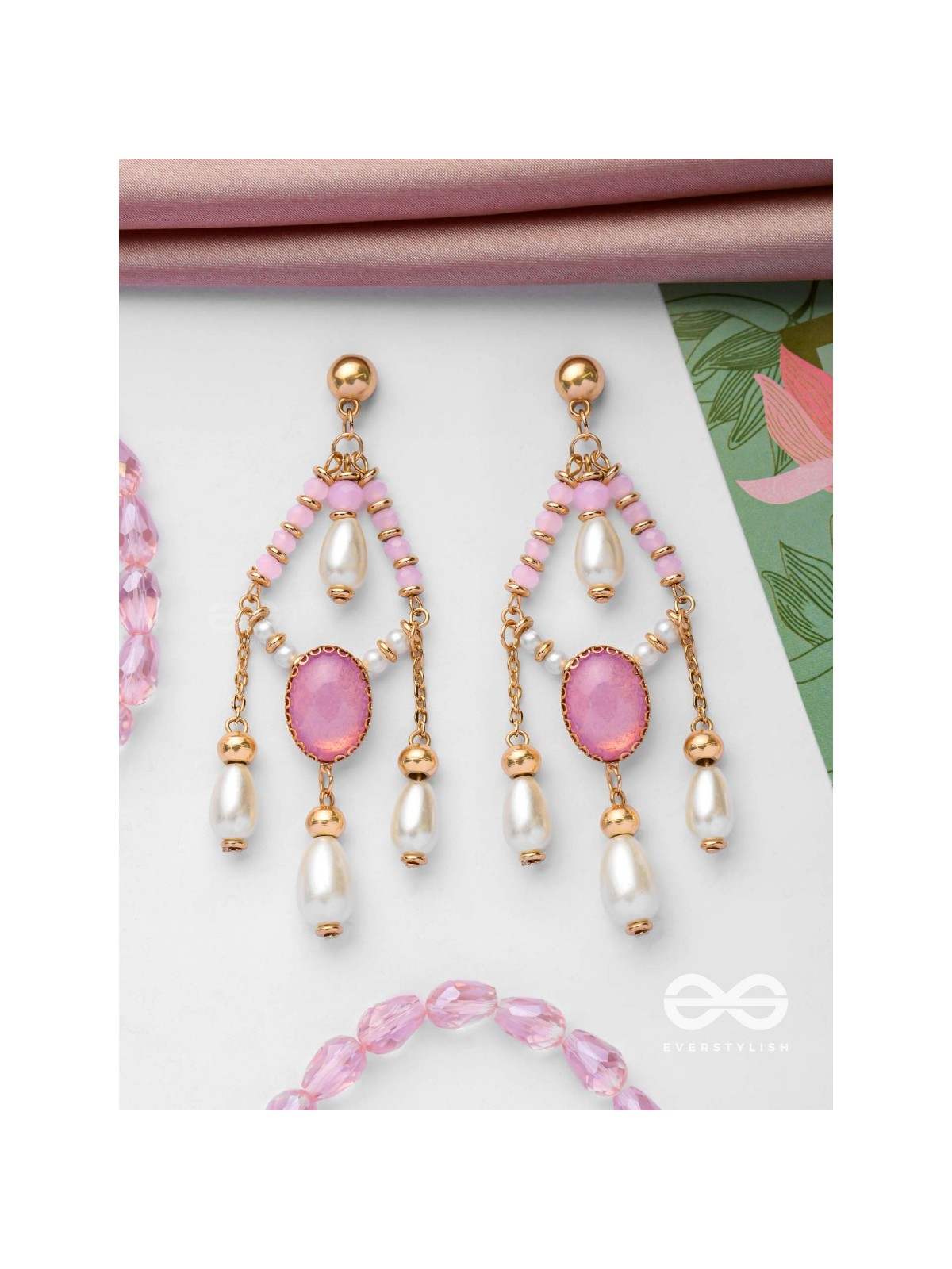 THE HEAVENLY HARMONY - CLASSIC PEARL EARRINGS