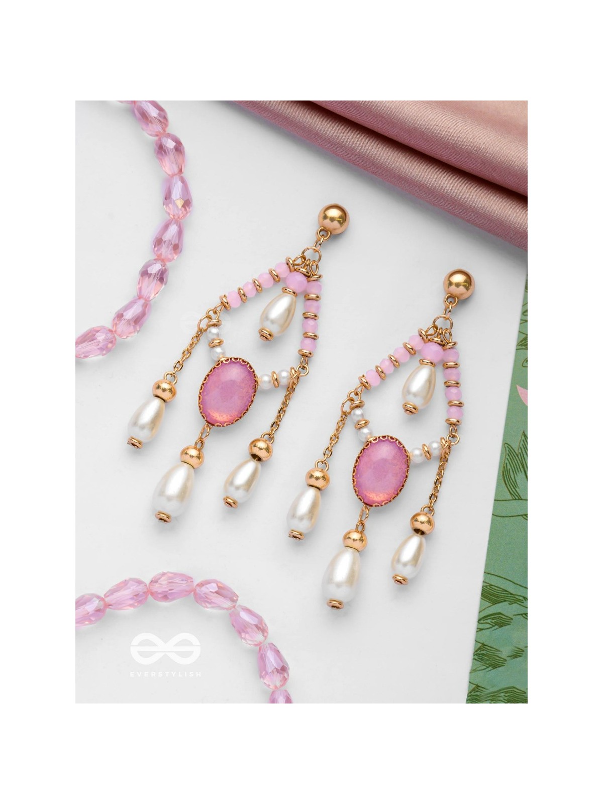 THE HEAVENLY HARMONY - CLASSIC PEARL EARRINGS