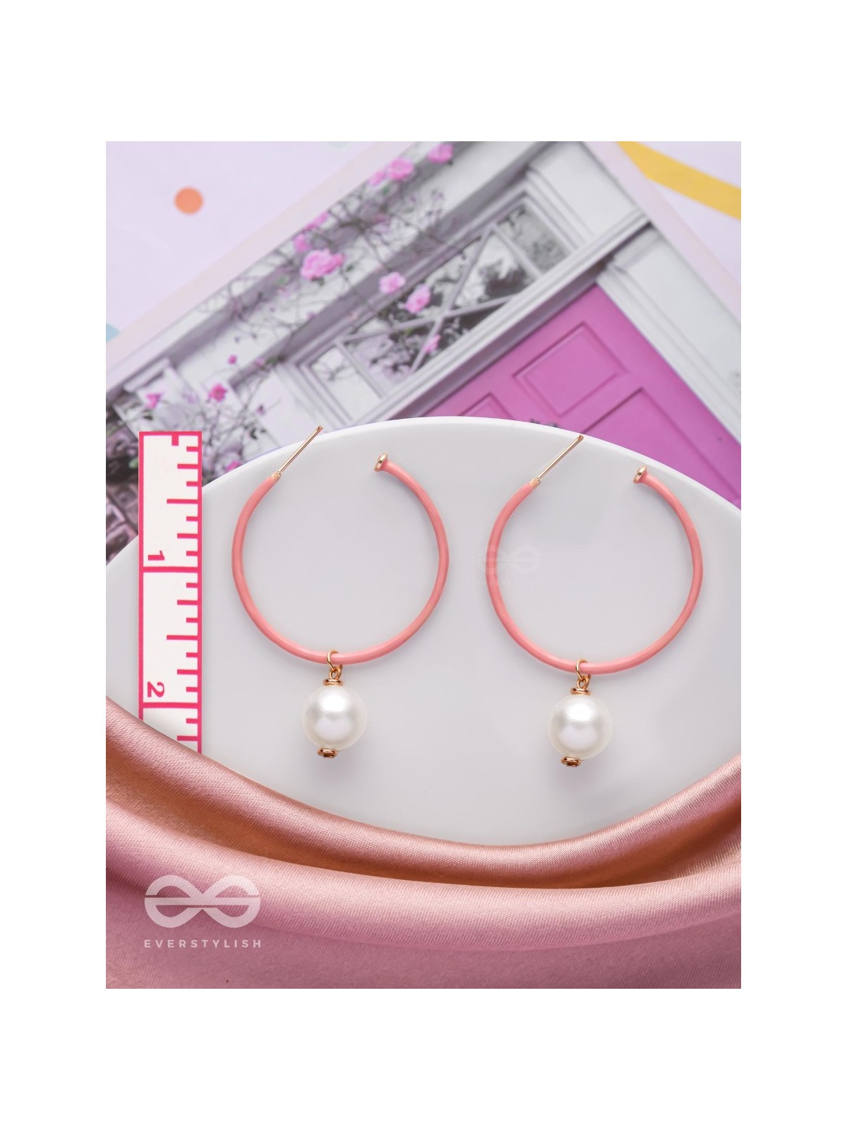 DAZZLING DEWDROP DREAM - CUTE PEARL EARRING