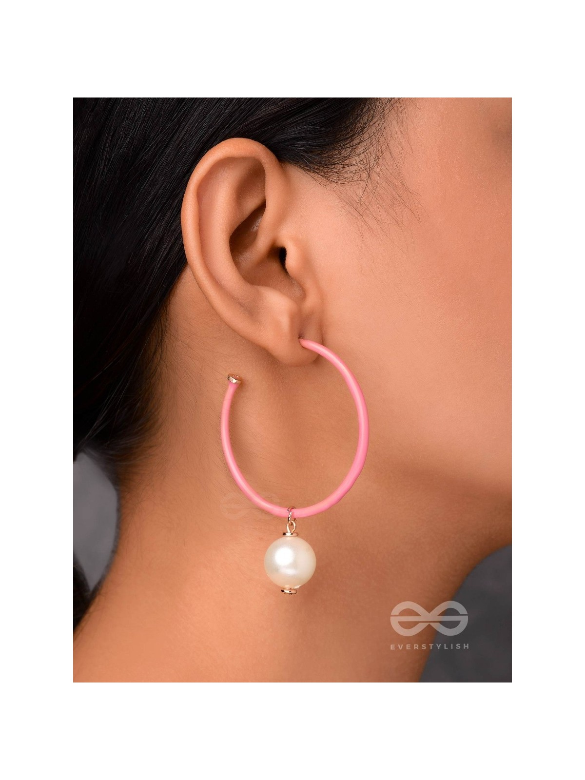 DAZZLING DEWDROP DREAM - CUTE PEARL EARRING