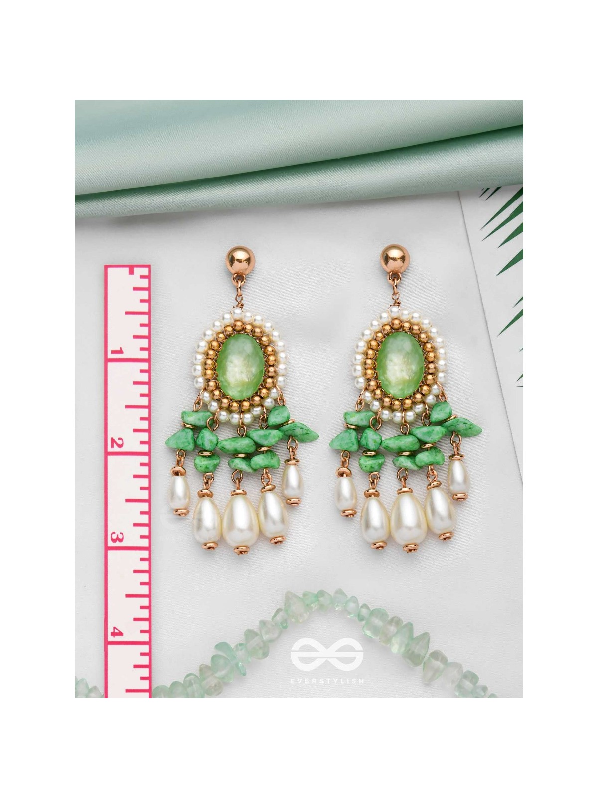 THE EVERLASTING ELEGANCE - GOLDEN EMBELLISHED EARRINGS