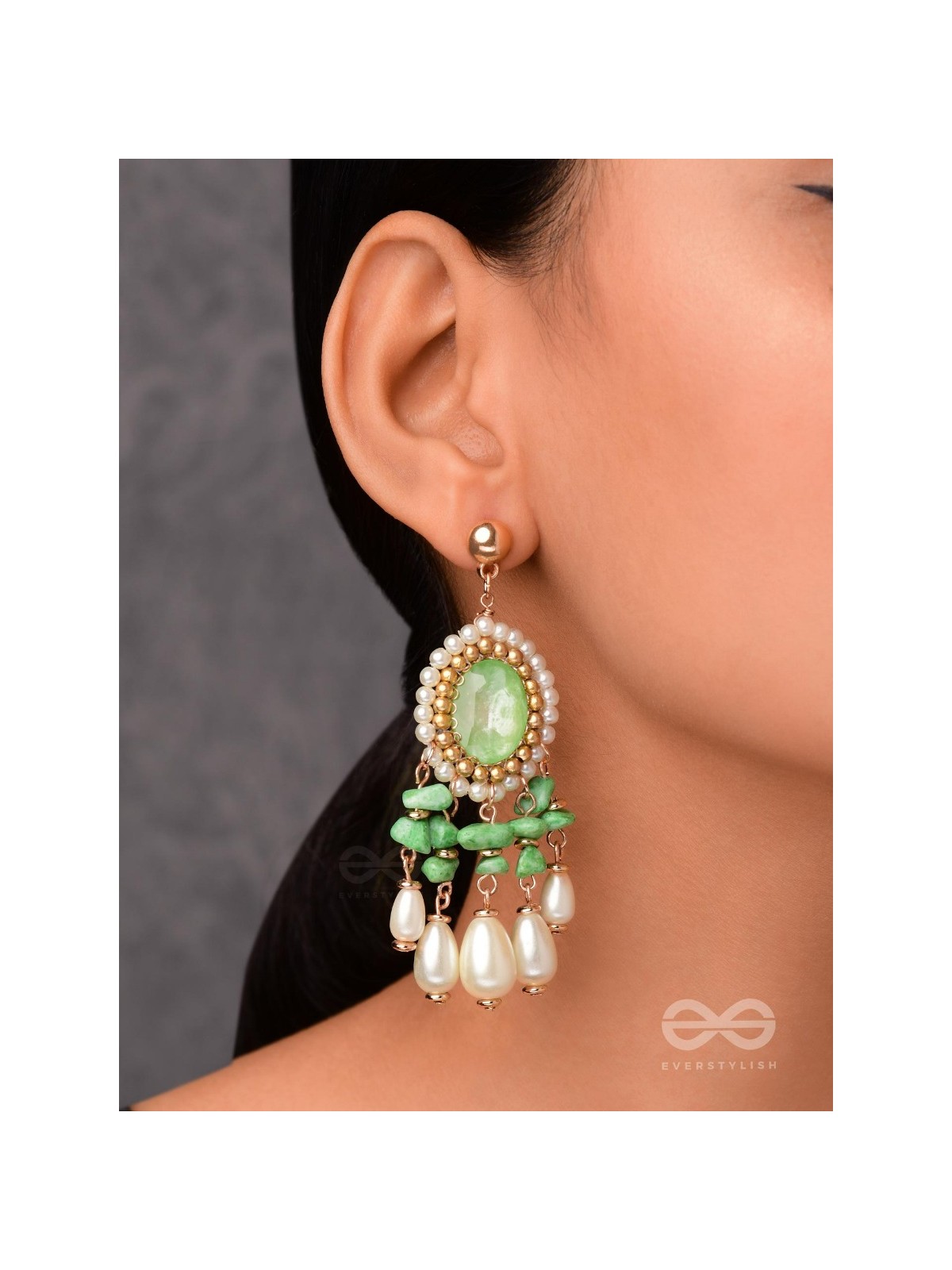 THE EVERLASTING ELEGANCE - GOLDEN EMBELLISHED EARRINGS