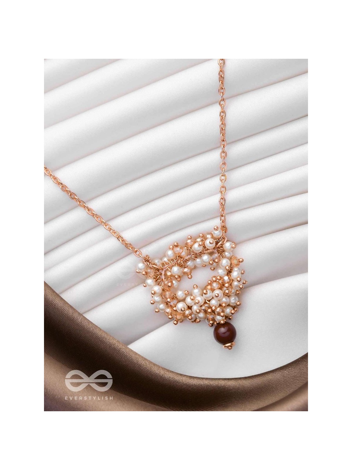 Golden Whispering Chain - Bold & Glamorous Neckpiece With Anti-Tarnish Coating 