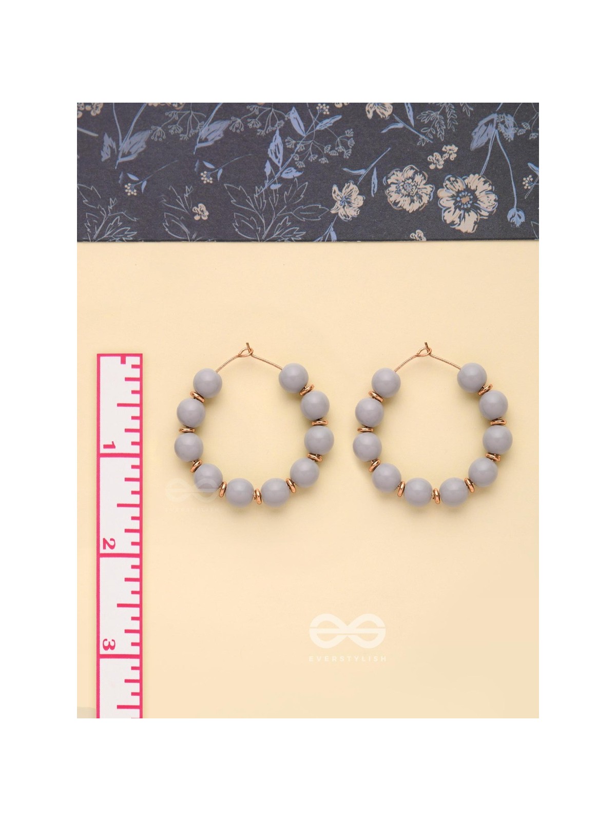 THE RAINY SHADOWS - CLASSIC HOOP EARRINGS (GRAY)