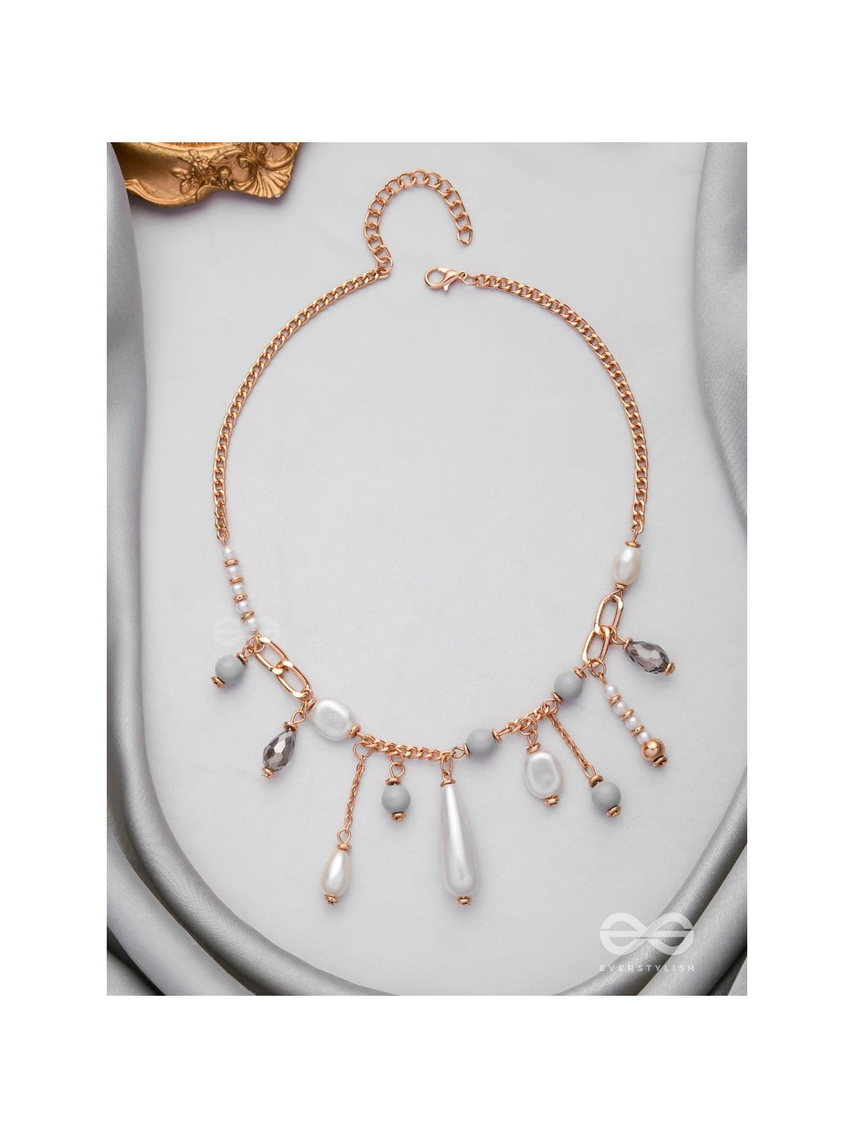 The Rainy Bliss - Casual Pearl Neckpiece With Anti-Tarnish Coating 