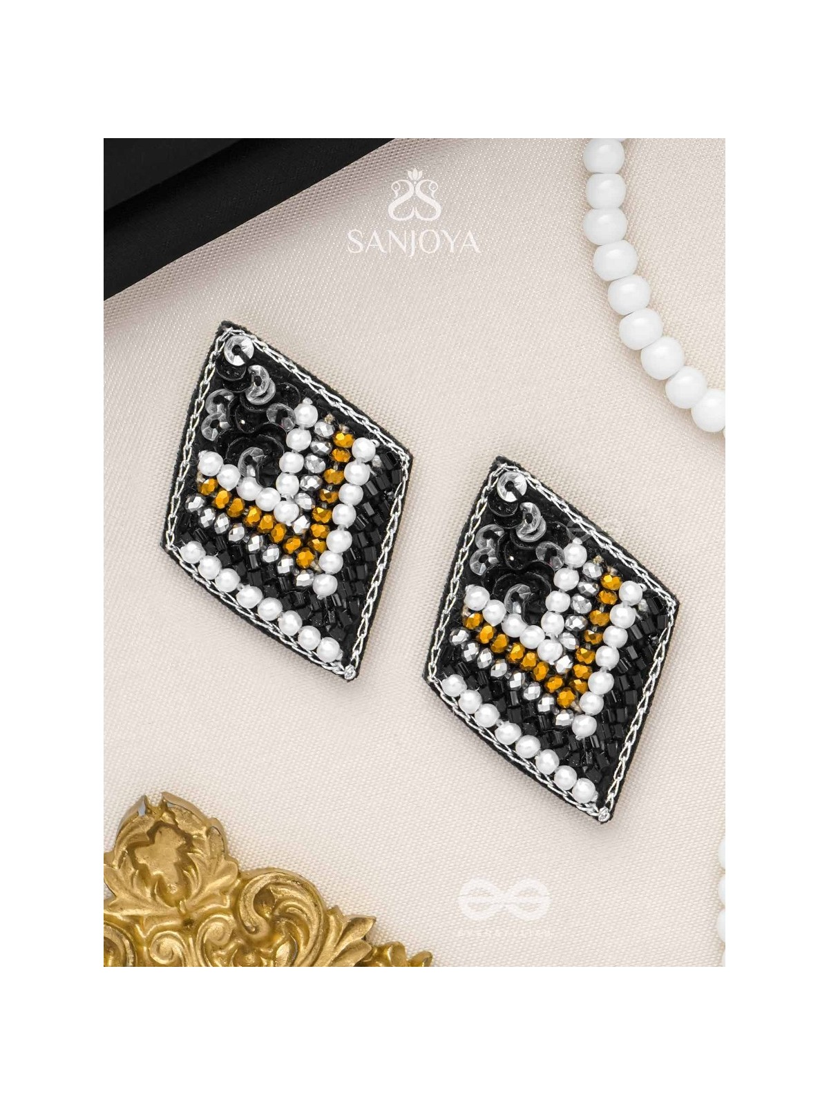 Anavila - The Night's Symphony - Sequins, Cutdana And Beads Hand Embroidered Stud Earrings (Black)