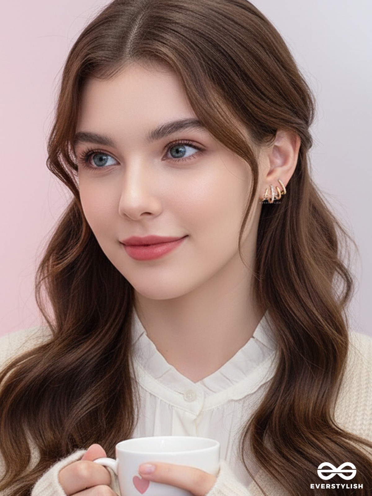 CLAWS OF DESTINY - GOLDEN STUD EARRINGS