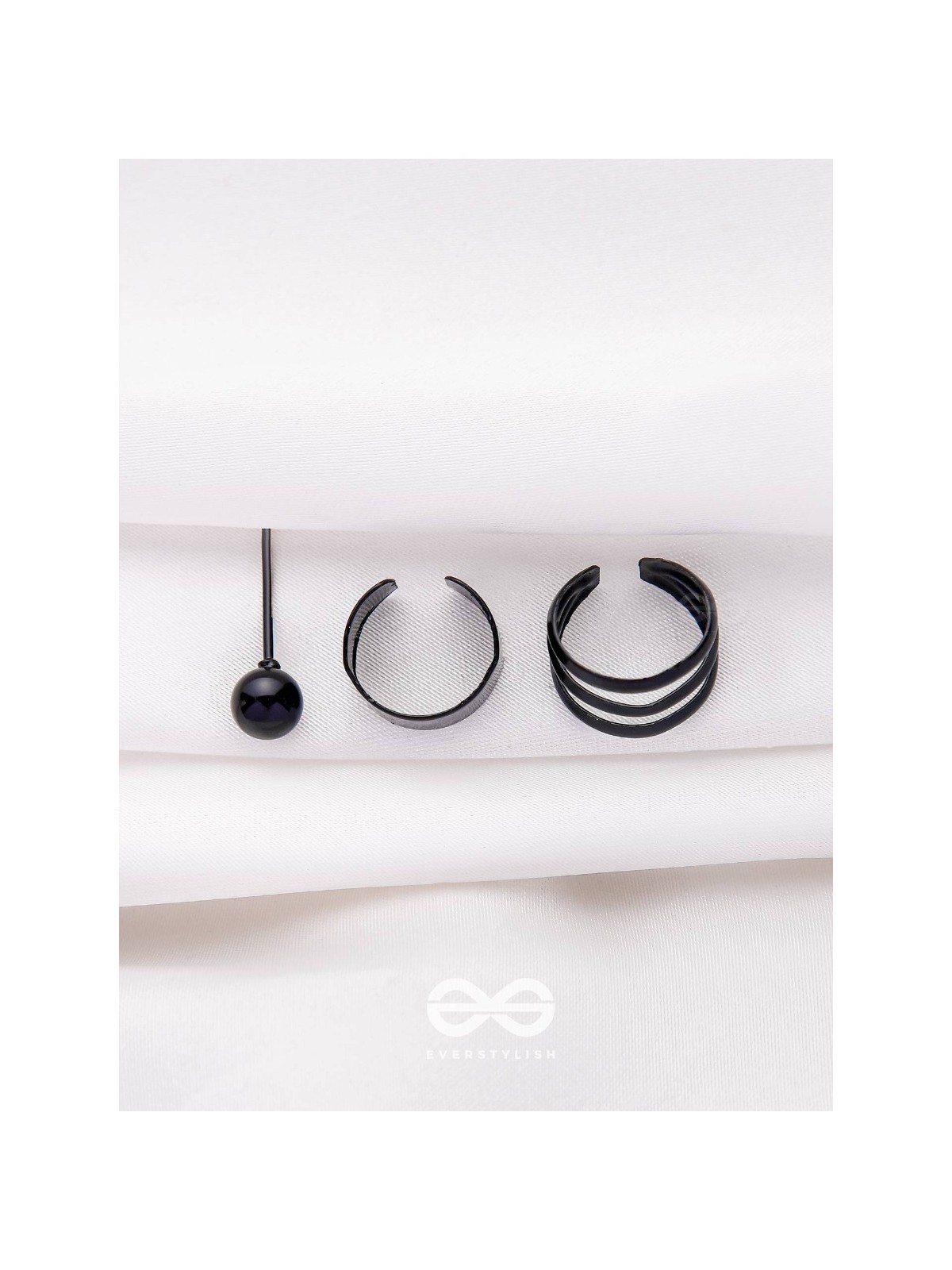 THE PERFECT TRIO - TWO EARCUFF & ONE STUD (ONE EAR) (BLACK)