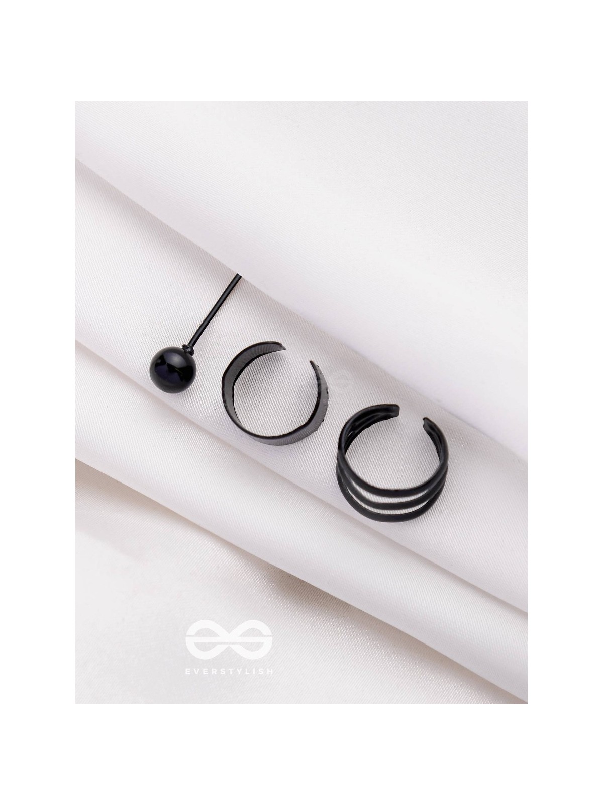 THE PERFECT TRIO - TWO EARCUFF & ONE STUD (ONE EAR) (BLACK)