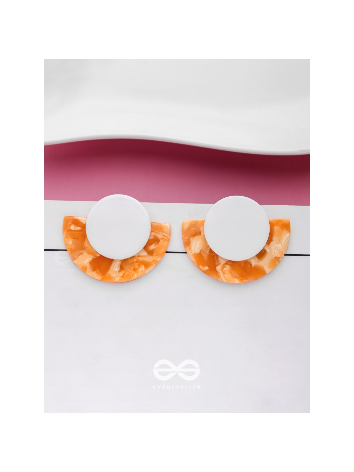 AN ORANGE BITE - ELEGANT ACRYLIC EARRINGS
