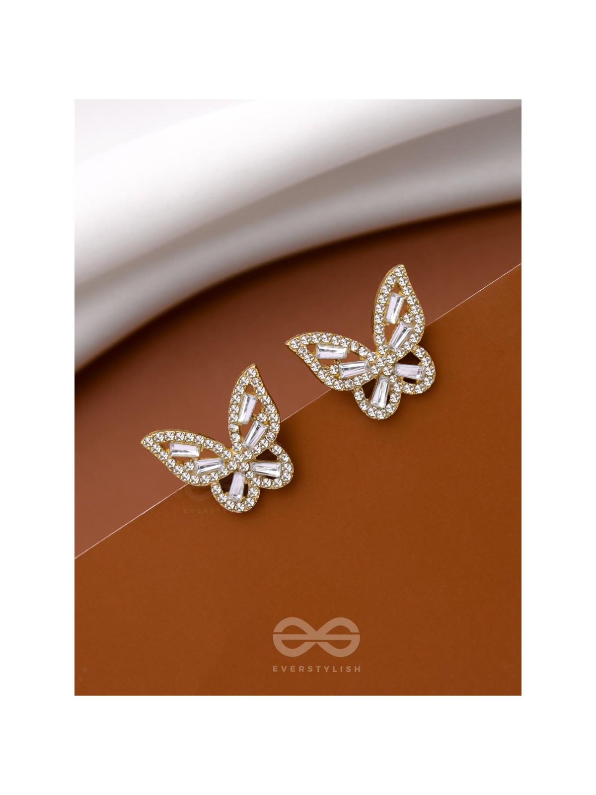 TWILIGHT FLUTTERBEAMS - GOLDEN SPARKLING STUDS