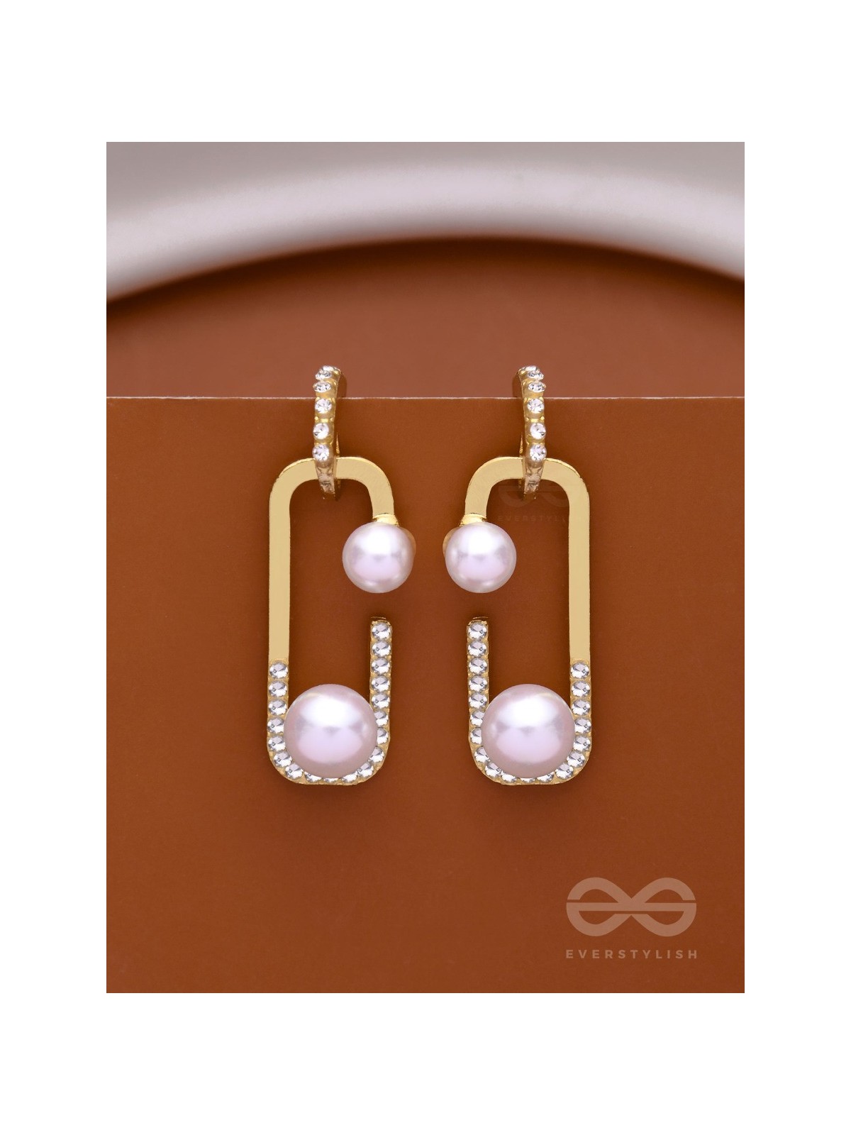 INTERLOCKED SPLENDOR - GOLDEN PEARL DROP EARRINGS