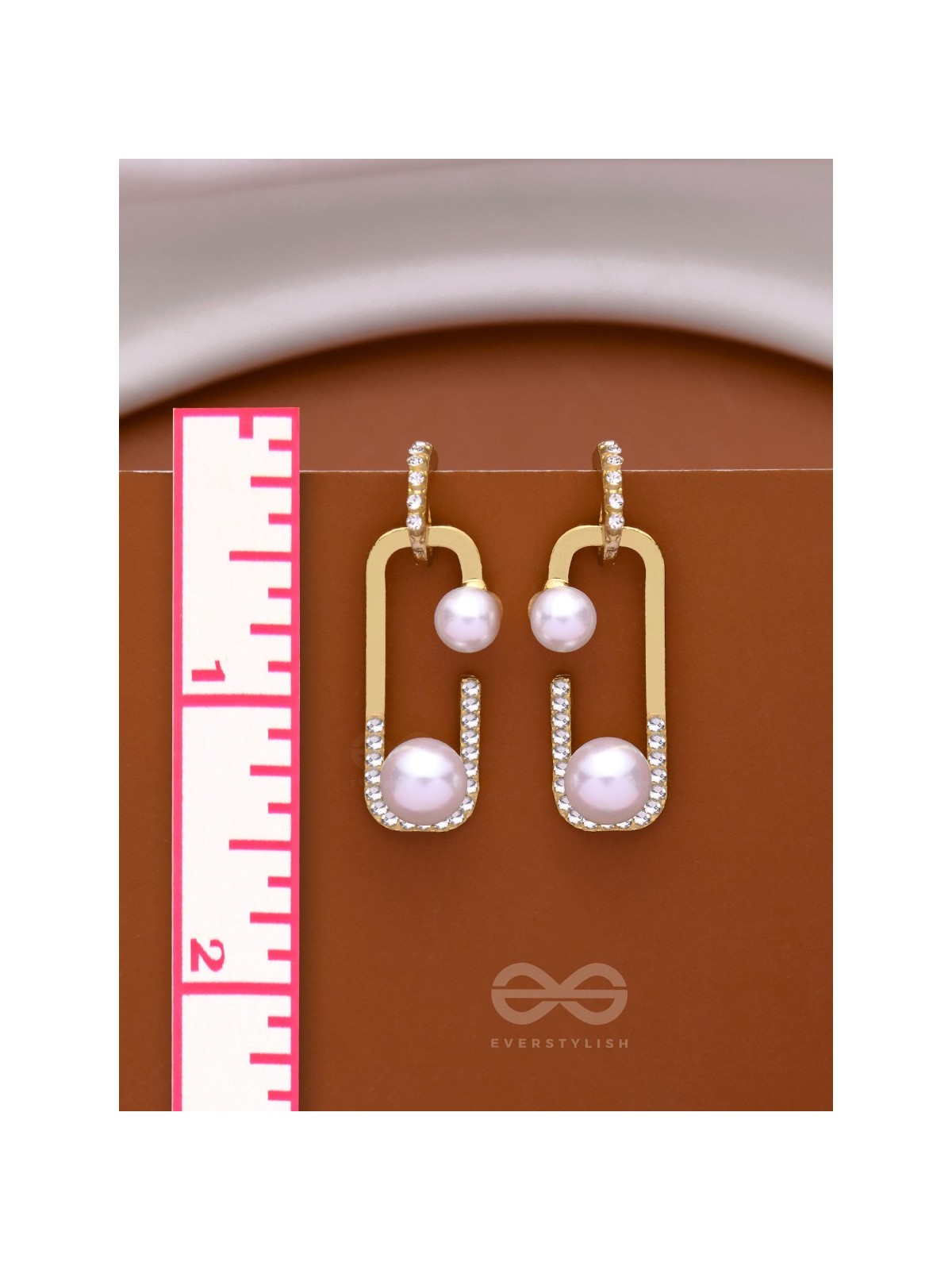 INTERLOCKED SPLENDOR - GOLDEN PEARL DROP EARRINGS