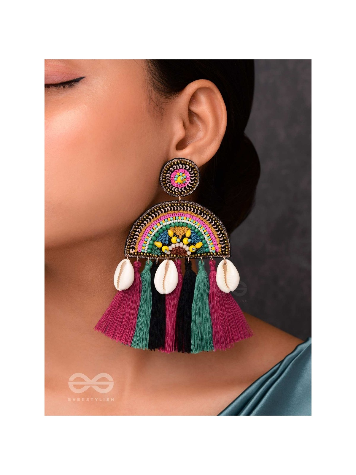 VILASITA - THE ENCHANTING SPLENDOR - BEADS, SEQUINS AND SHELLS EMBROIDERED EARRINGS