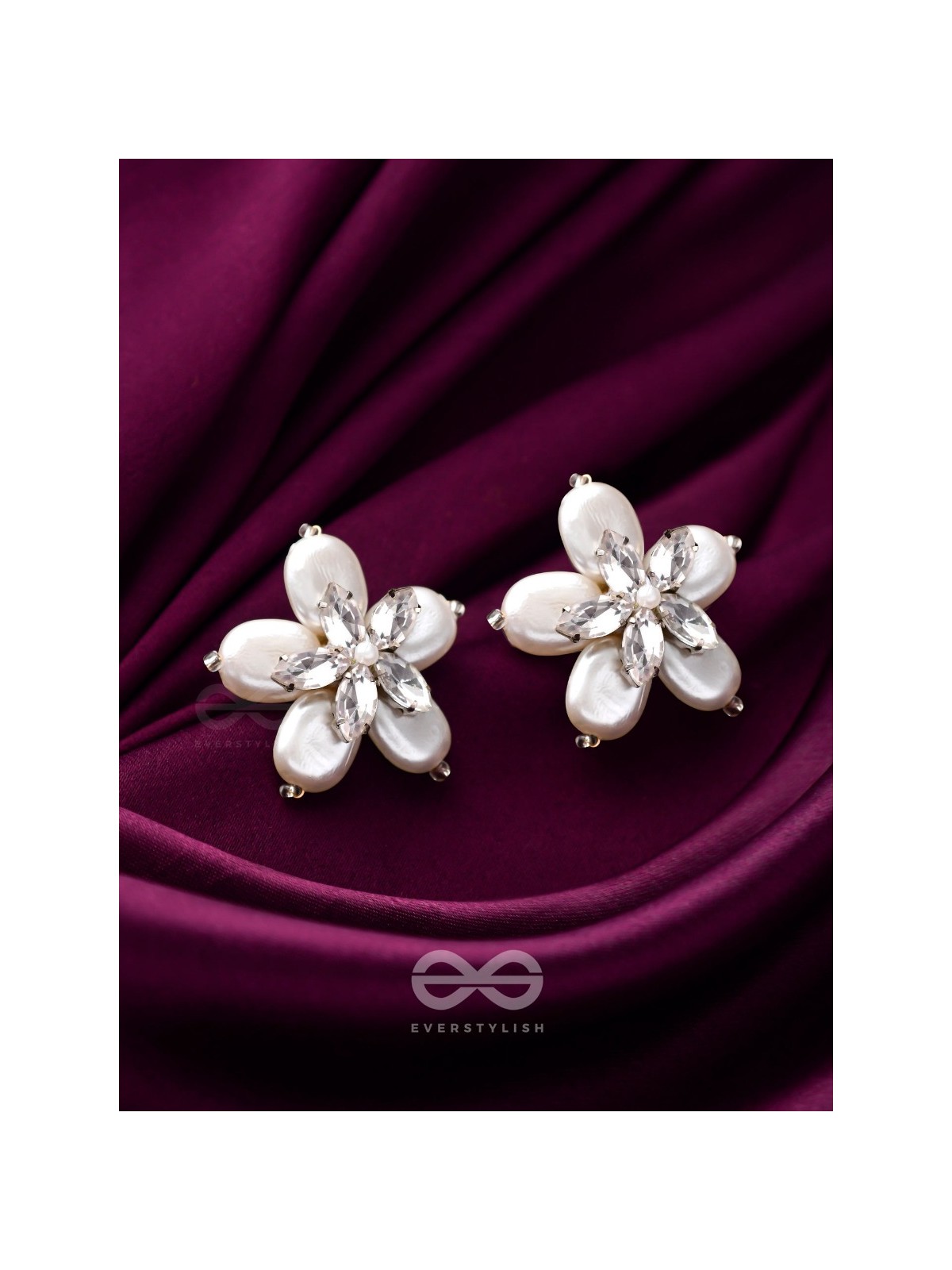 A CRYSTALLINE PERWINKLE - WHITE CASUAL STUDS 