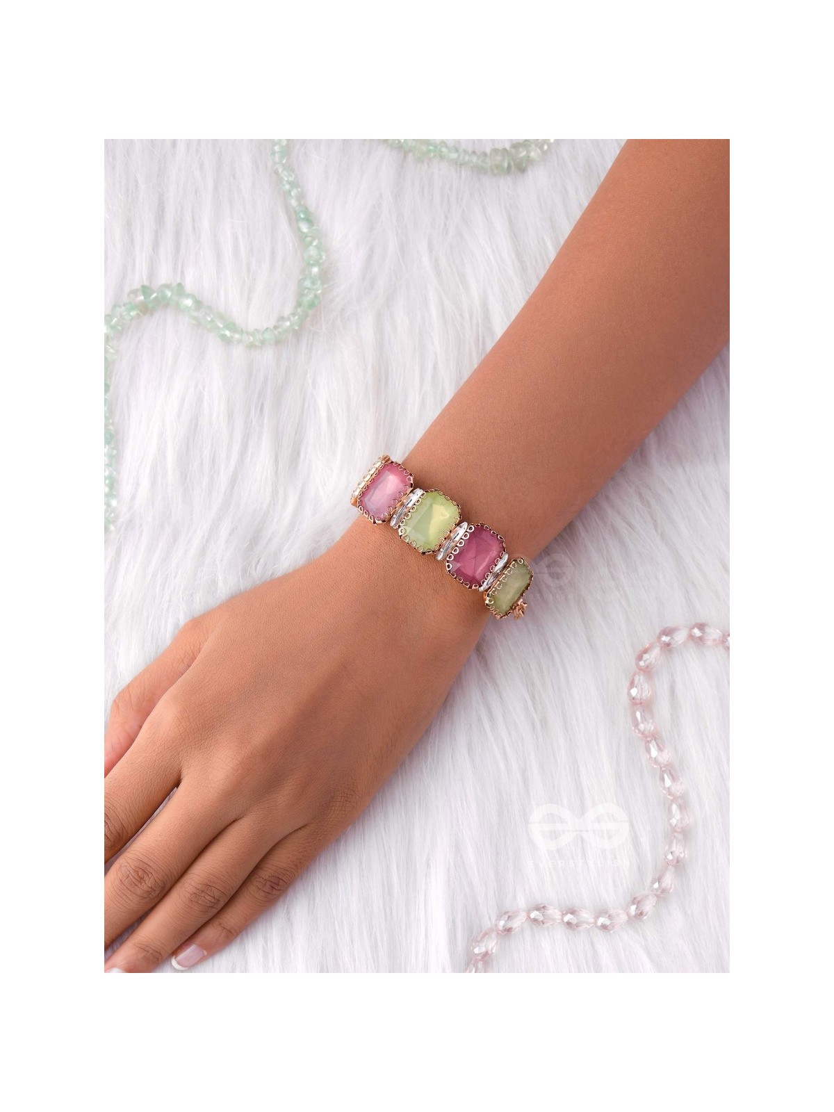 A SHIMMERING WONDER - CLASSY STATEMENT BRACELET