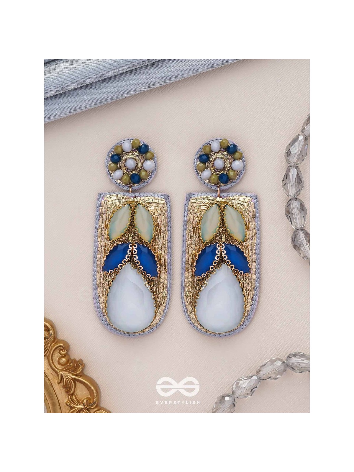 KARUNIKA - THE MISTY NIGHT - STONE AND GLASS BEADS EMBROIDERED EARRINGS (GRAY)