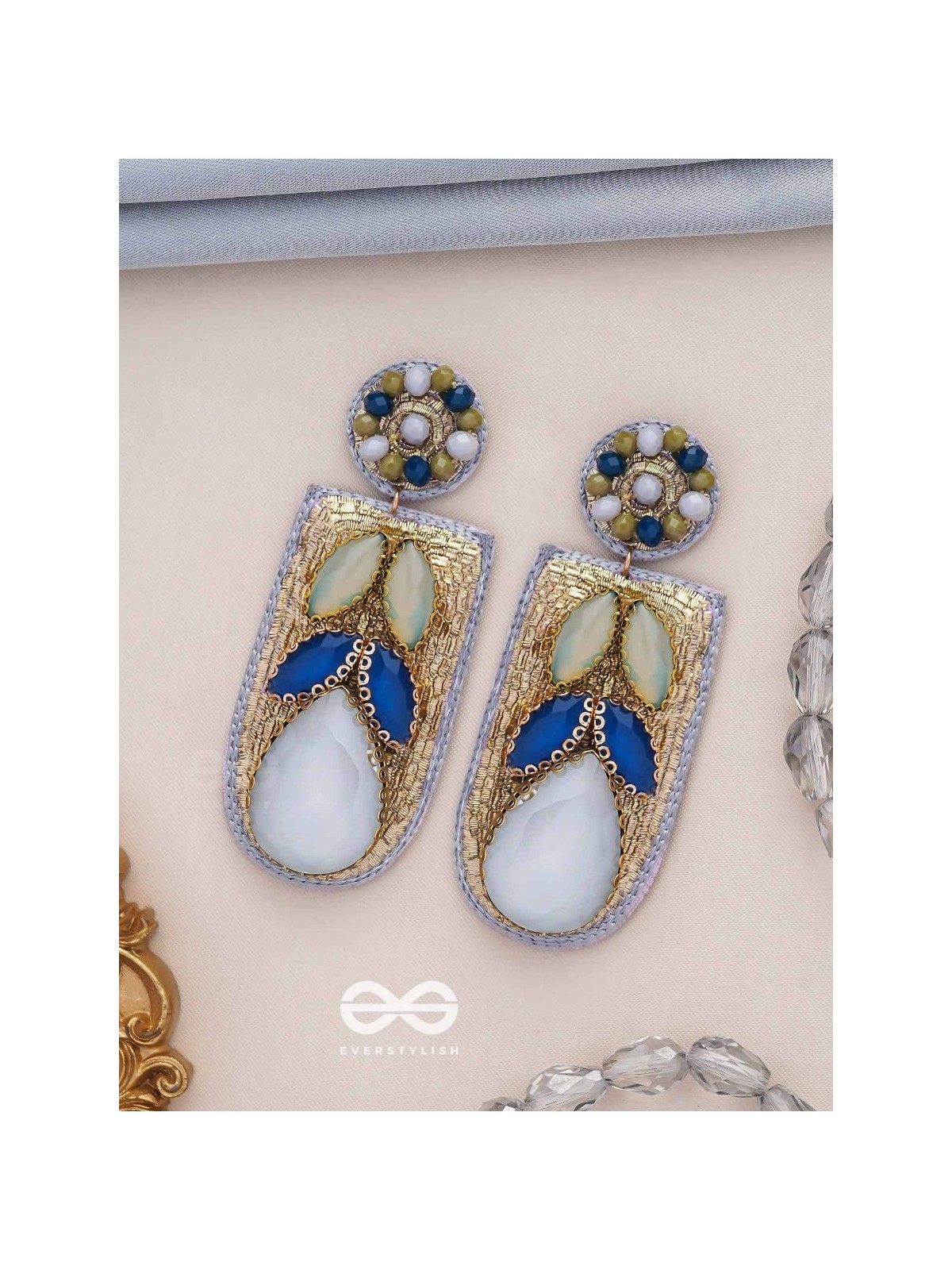 KARUNIKA - THE MISTY NIGHT - STONE AND GLASS BEADS EMBROIDERED EARRINGS (GRAY)